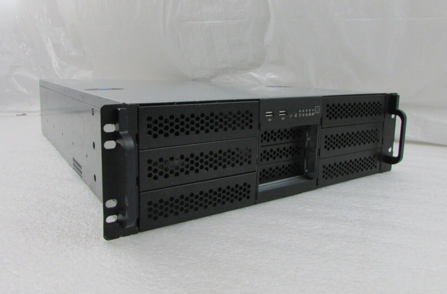 Chenbro RM31300 3U Rack-Mountable 9 Bay Server Chassis ~ No Power