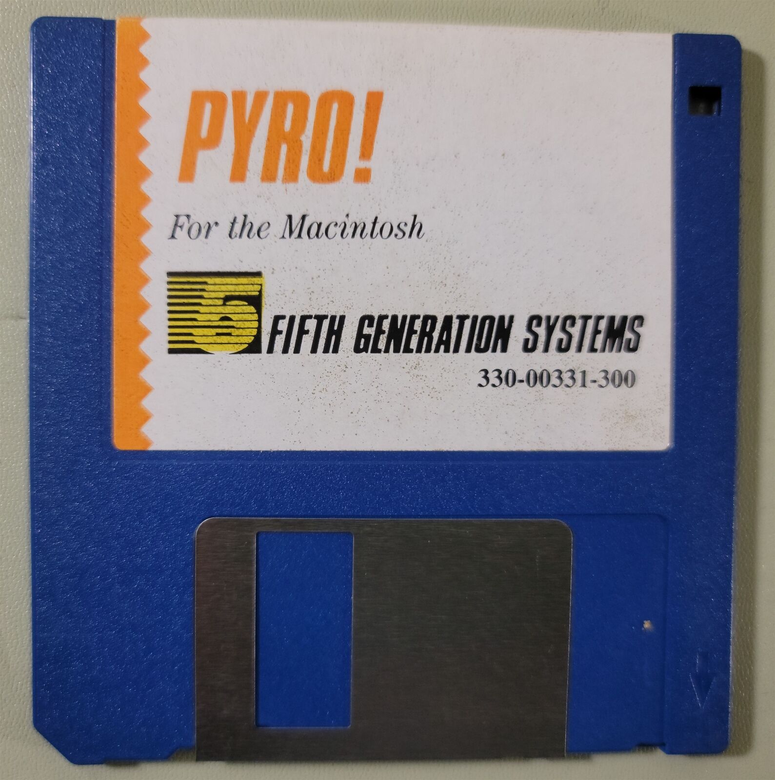 PYRO Screen Saver for Macintosh - Fifth Generation Systems - Disk Media - 1990