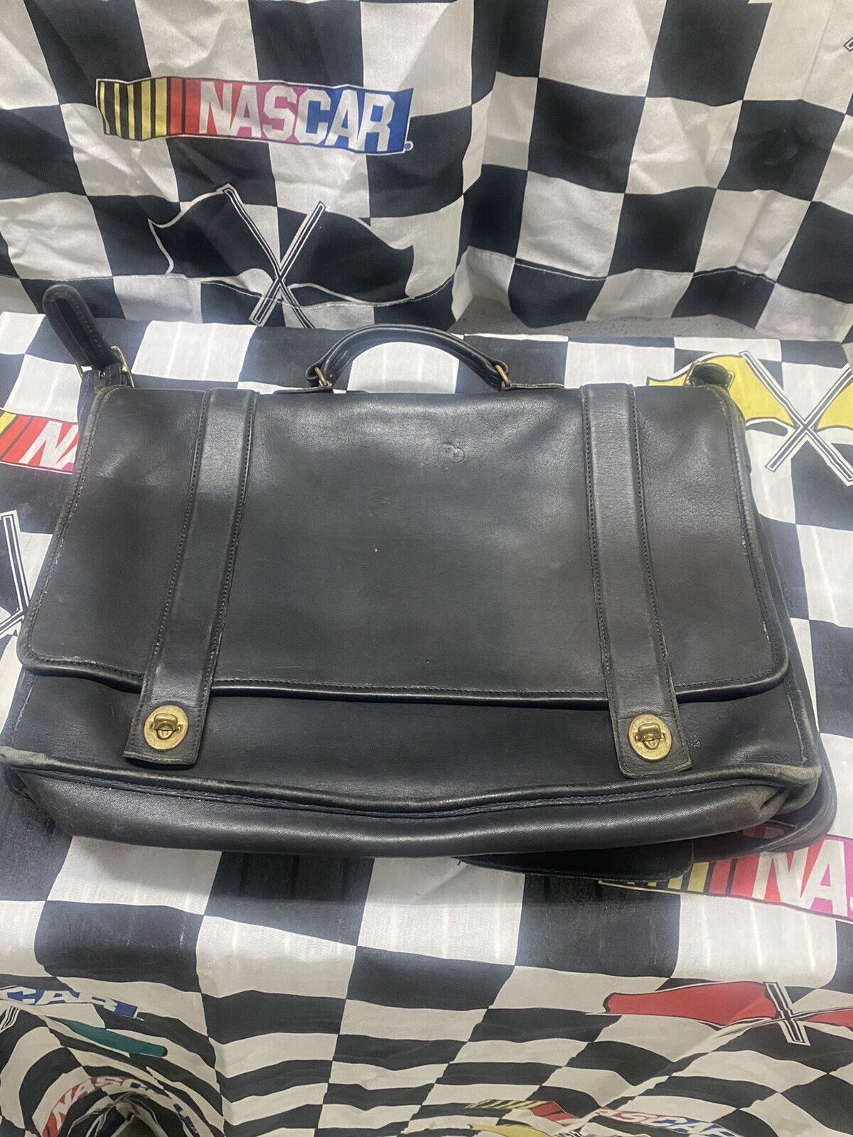 Vintage COACH Mint Messenger Business Bag Cowhide Heavy Leather Brass Briefcase