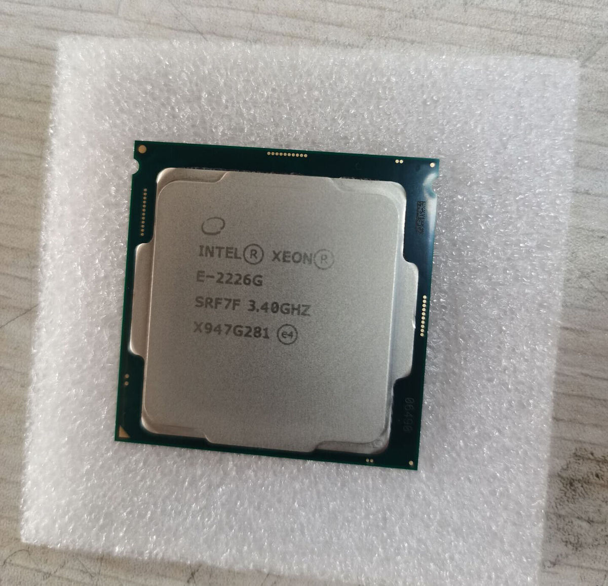 Intel Xeon E-2226G LGA-1151 Server CPU Processor 3.40 - 4.70 GHz 6-Core 12MB 80W