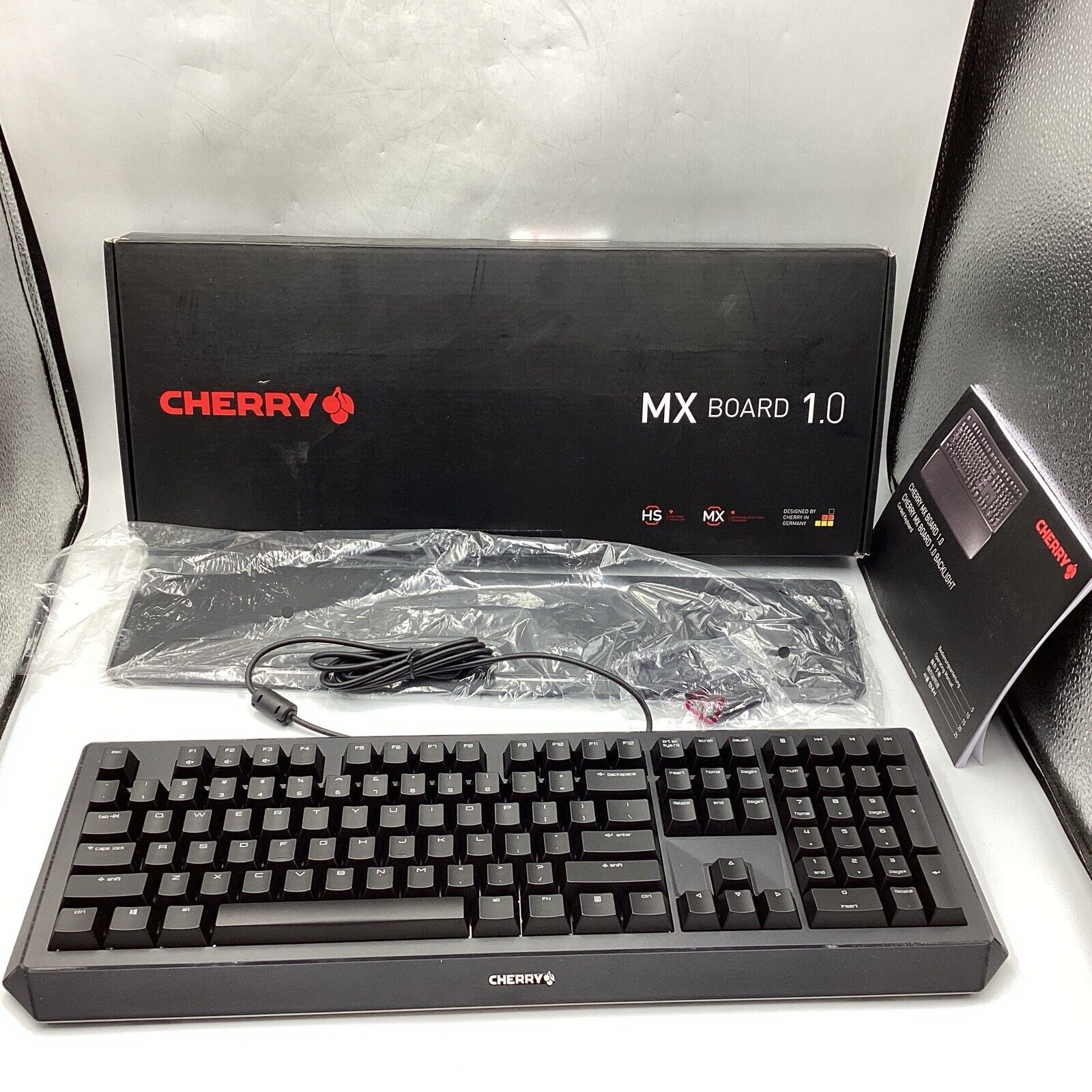 Cherry MX 1.0 Wired Mechanical Keyboard with Rest - OPENED BOX