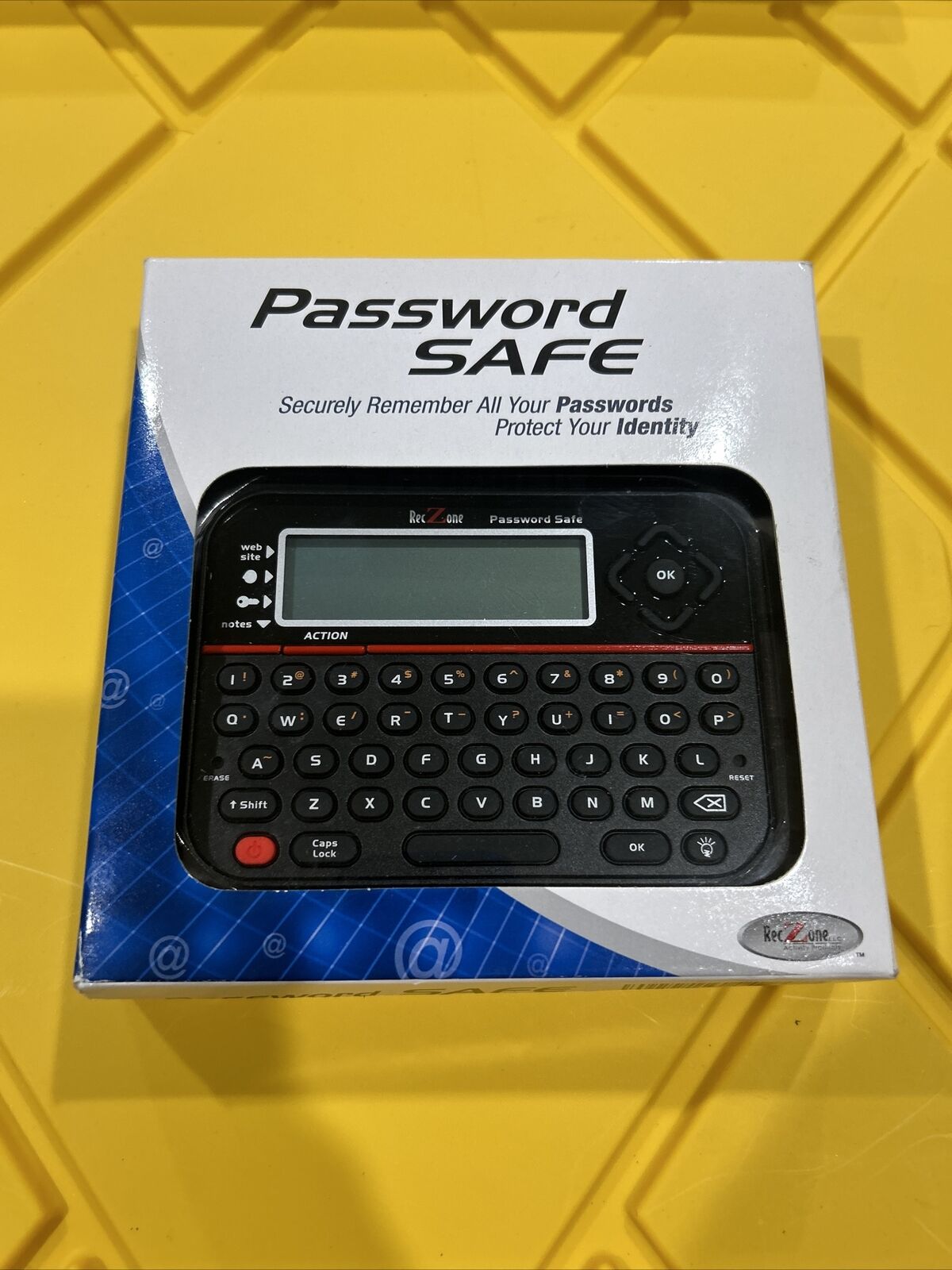 Password Safe Model 595 Backlit LCD Built-In Memory Storage RecZone IOB