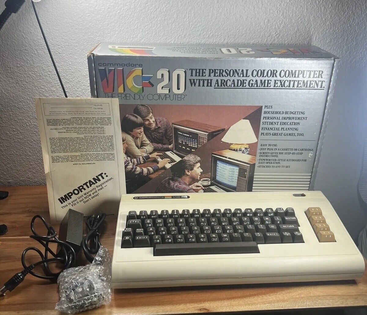 Commodore Vic-20 Computer System & Cords with box And Manual