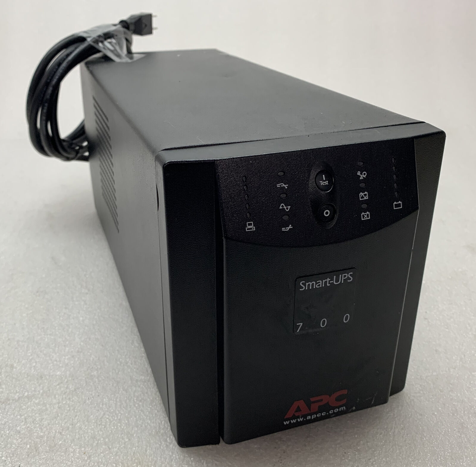 APC Smart-UPS 700 Model: DL700 Uninterruptable Power Supply No Battery Included