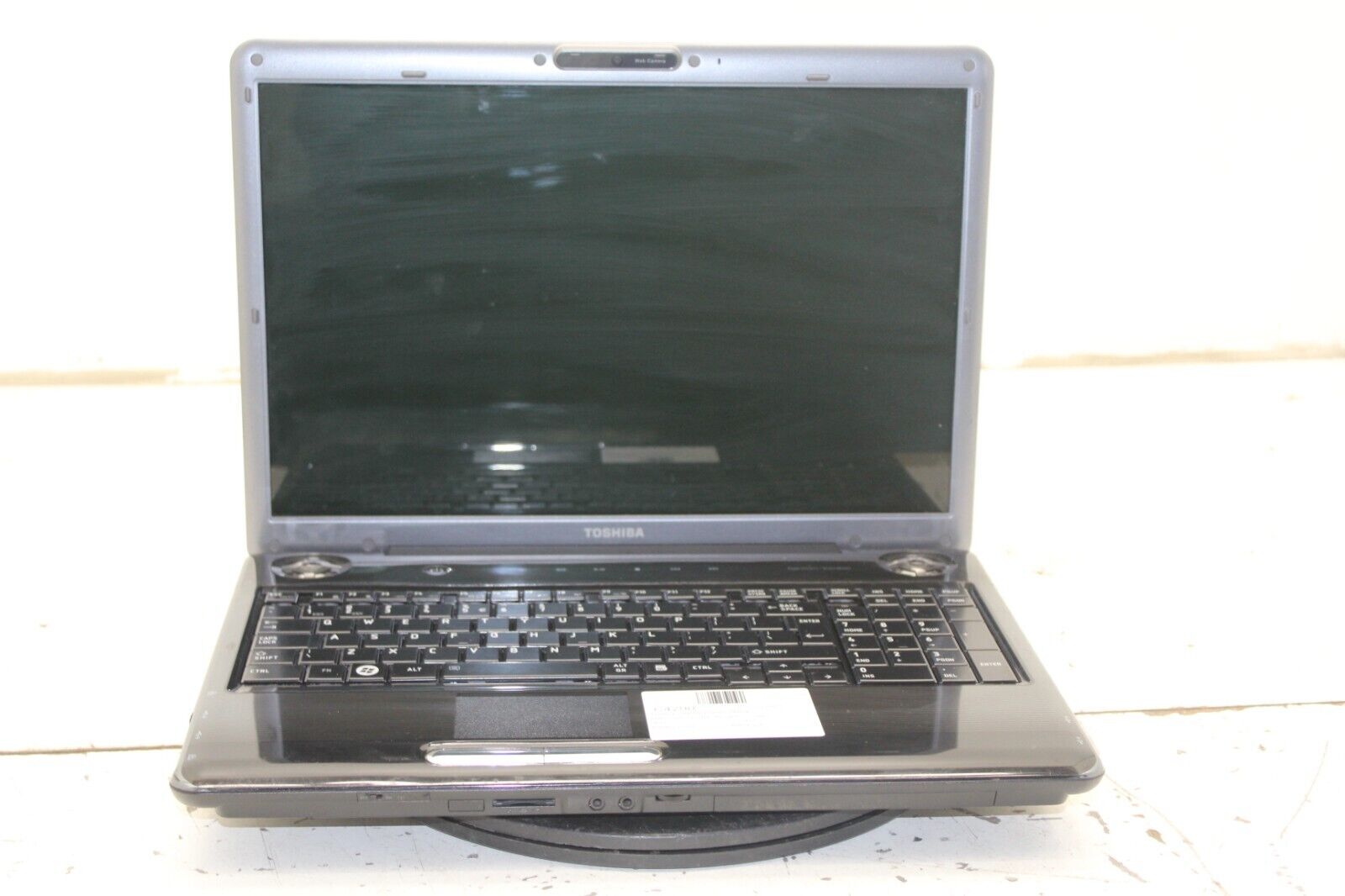 Toshiba Satellite P305D-S8828 Laptop AMD Turion x2 3GB Ram No HDD or Battery