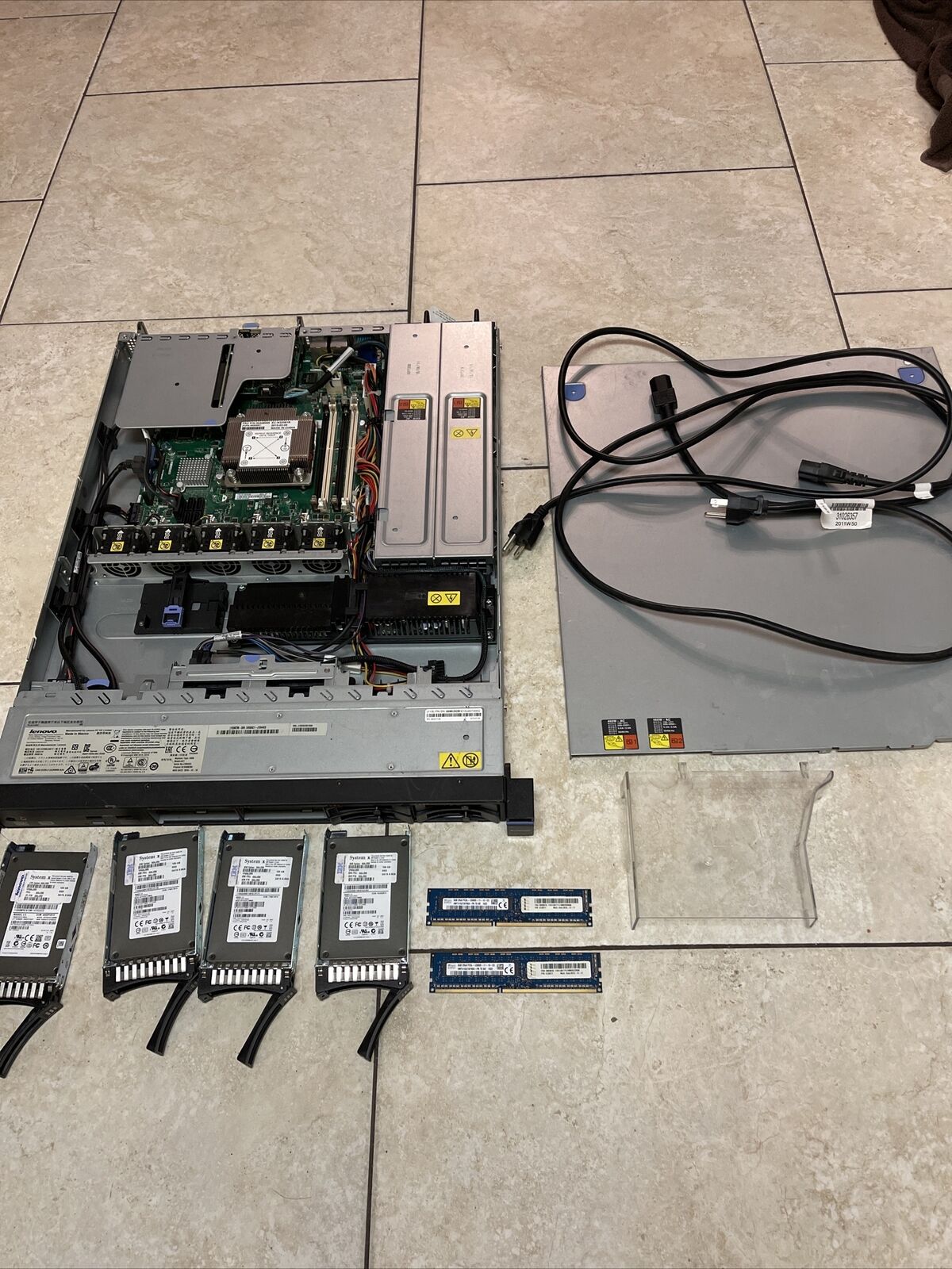 IBM System X 3250 M5 Server 500gb SSD 16gb Ram Xeon Lenovo