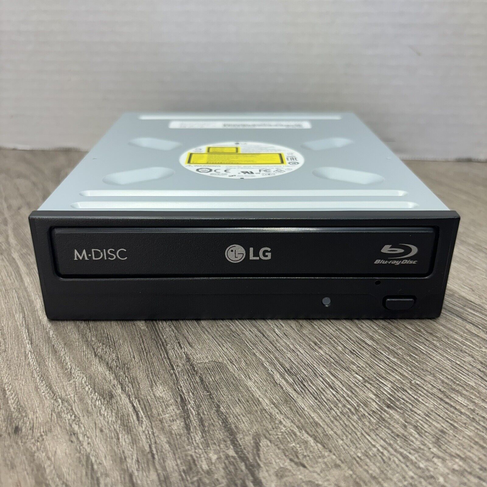 LG WH14NS40 14X Blu-ray SATA M-DISC CD DVD Internal Burner 3D BDXL Drive Writer