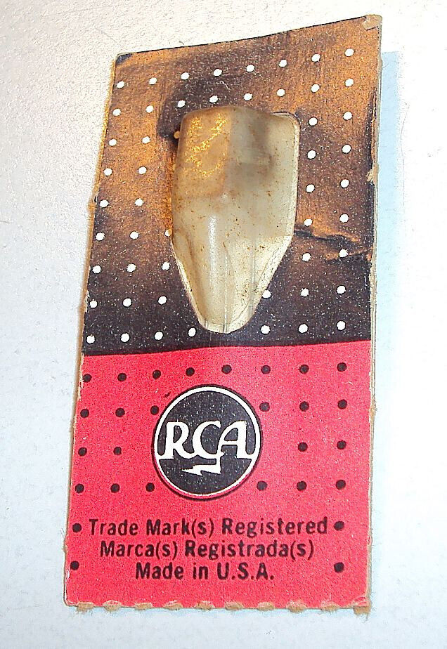 RCA 2N1480 Germanium Transistor from the 1950\'s/60\'s in original package nice