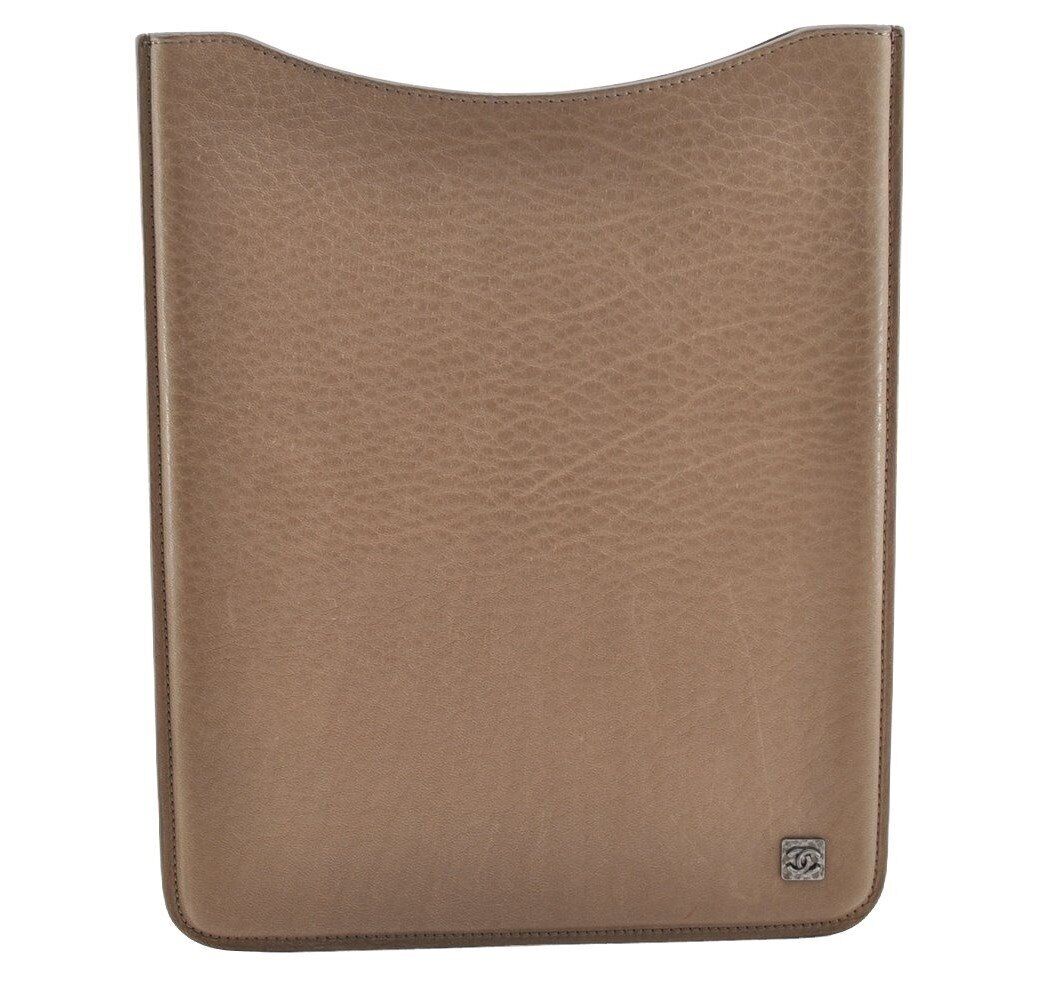 Authentic CHANEL Vintage Calf Skin Soft iPad Tablet Case Purse Beige CC 7123I
