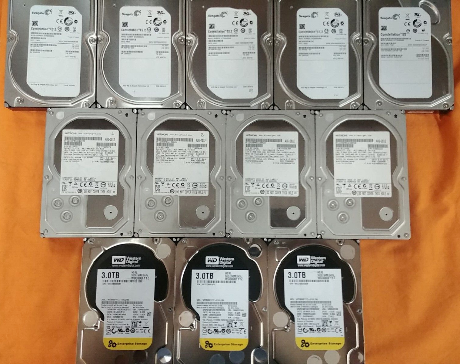 Lot of 12 x 3TB, 3.5 in SATA Desktop Hard Drives