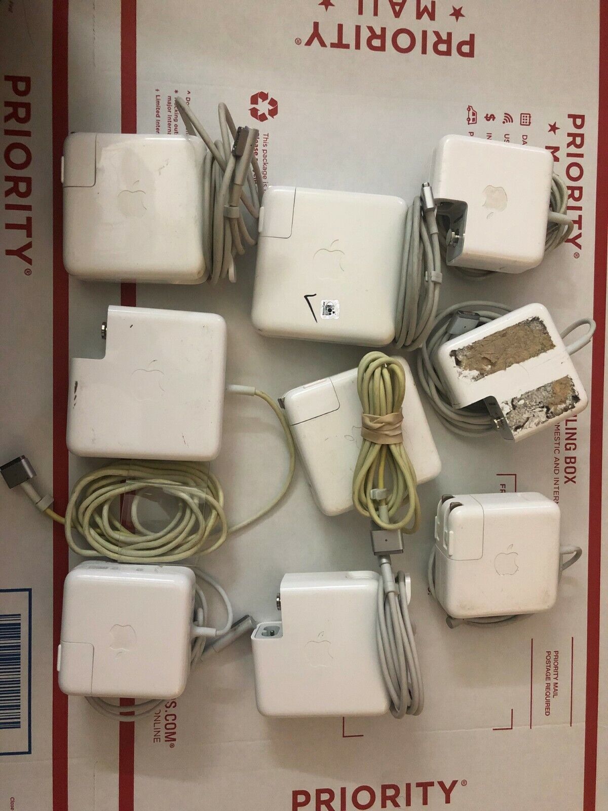 Lot of 9 Pieces of Unsorted Original Apple Charger 45w, 60w, 85 All Original 