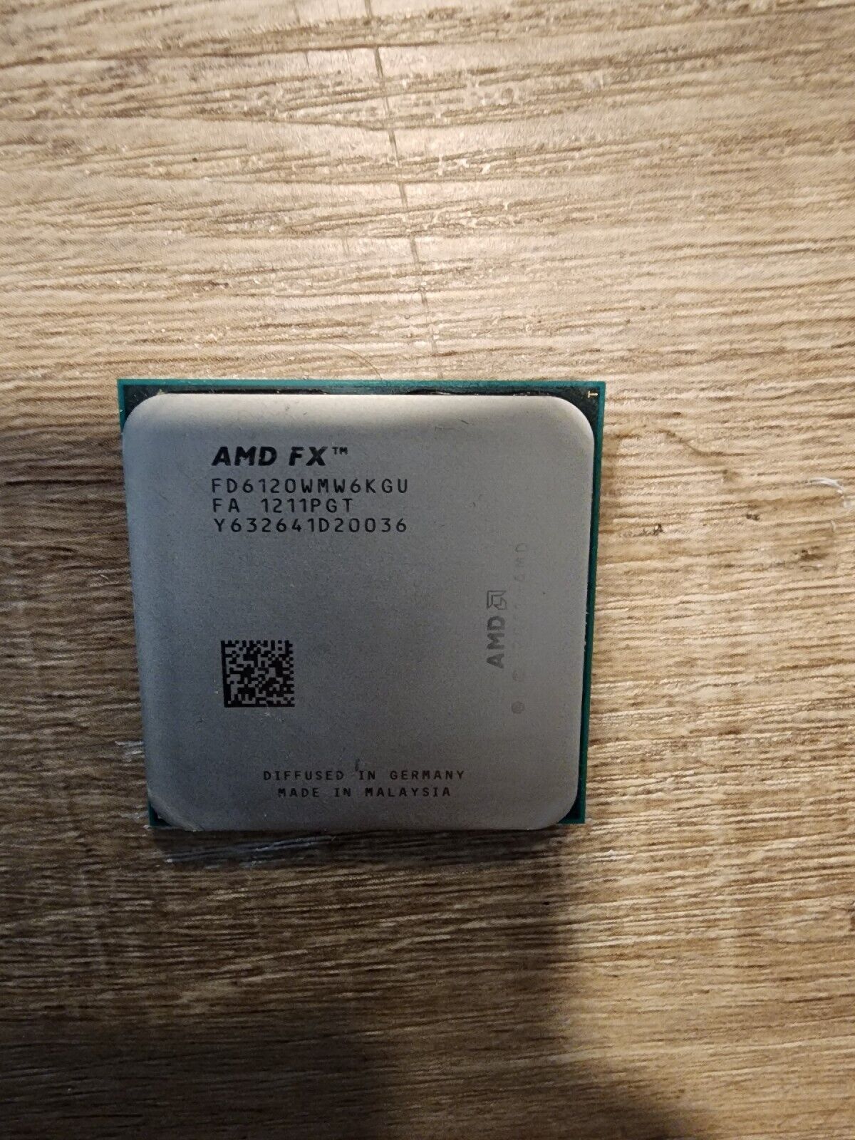 AMD FX-6120 3.5 GHz 6 Core CPU - Socket AM3+ FD6120WMW6KGU