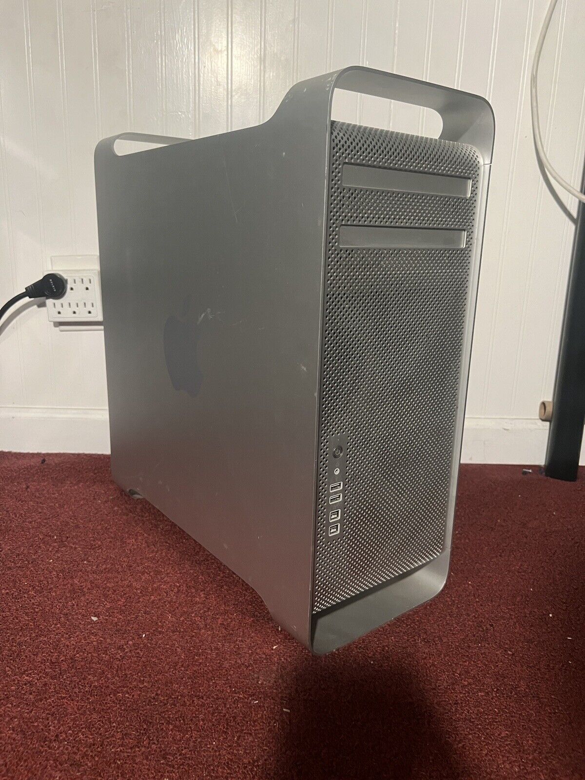 Rare Apple Mac Pro 5,1 (Mid 2010)  Xeon 3.20Ghz 1TB 4GB Ram Radeon 5870 Server