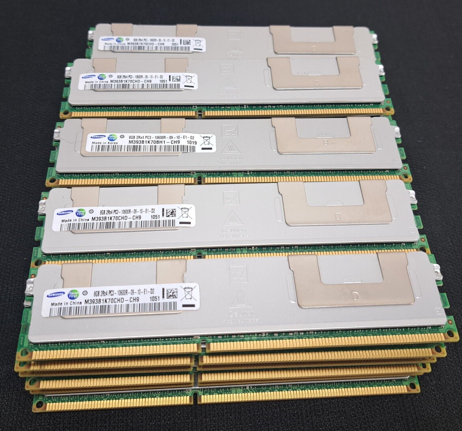 LOT OF 29 Samsung 8GB 2Rx4 PC3-10600R Server Memory