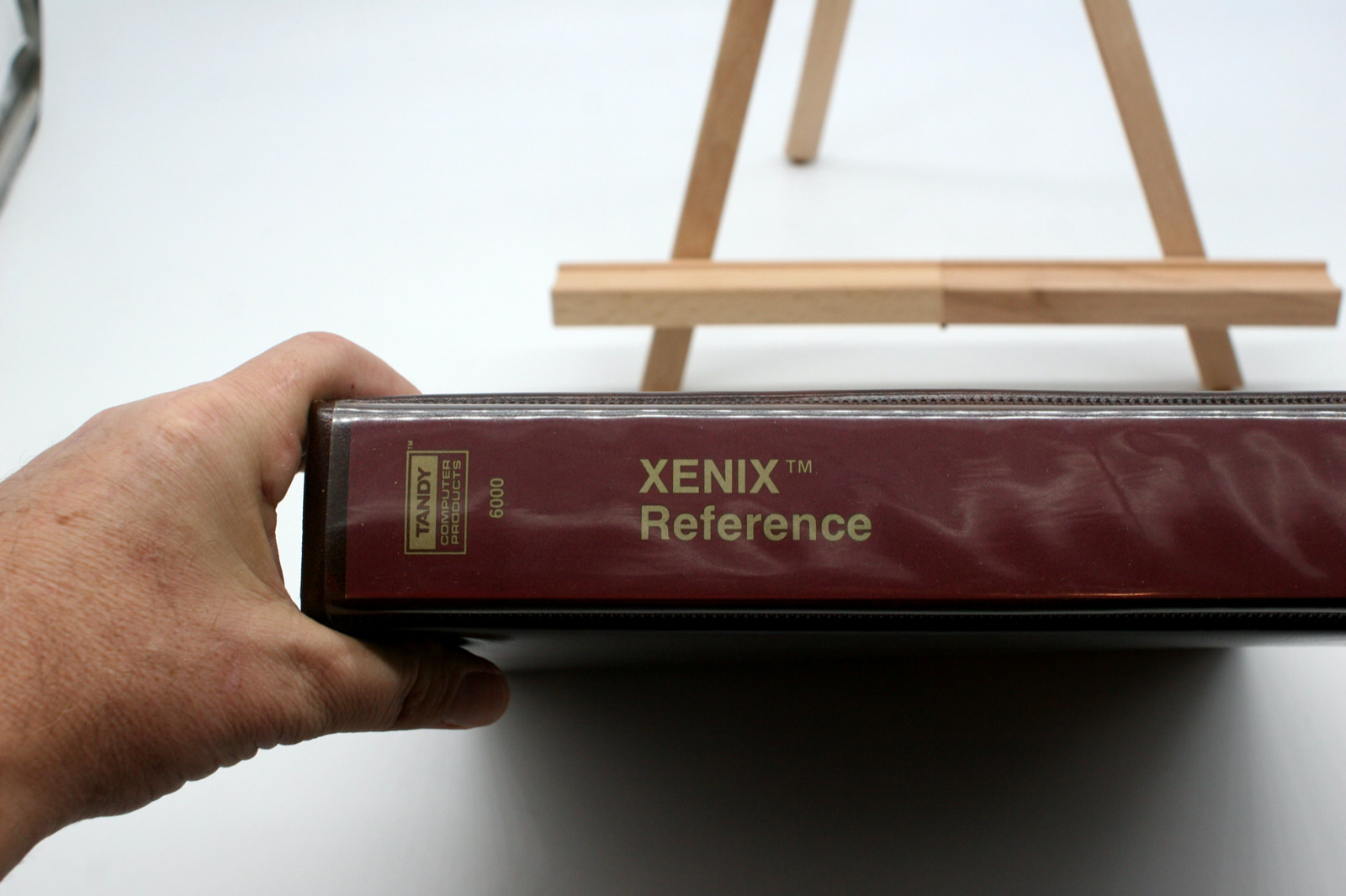 Vintage Radio Shak Tandy 6000 XEMIX Multiuser  Operating System Reference 1985