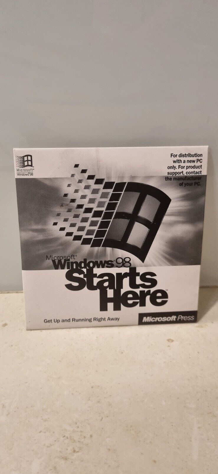 MICROSOFT Windows 98 Starts Here PC 1998 Microsoft Press CD-ROM Software 