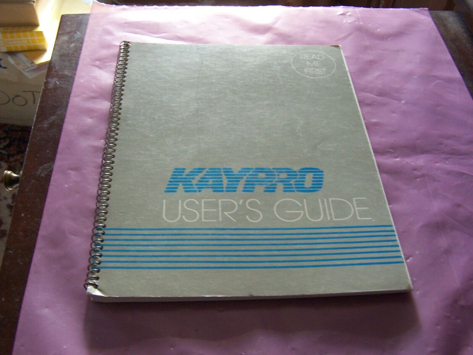 KAYPRO USER\'S GUIDE - 65 PAGES 1983