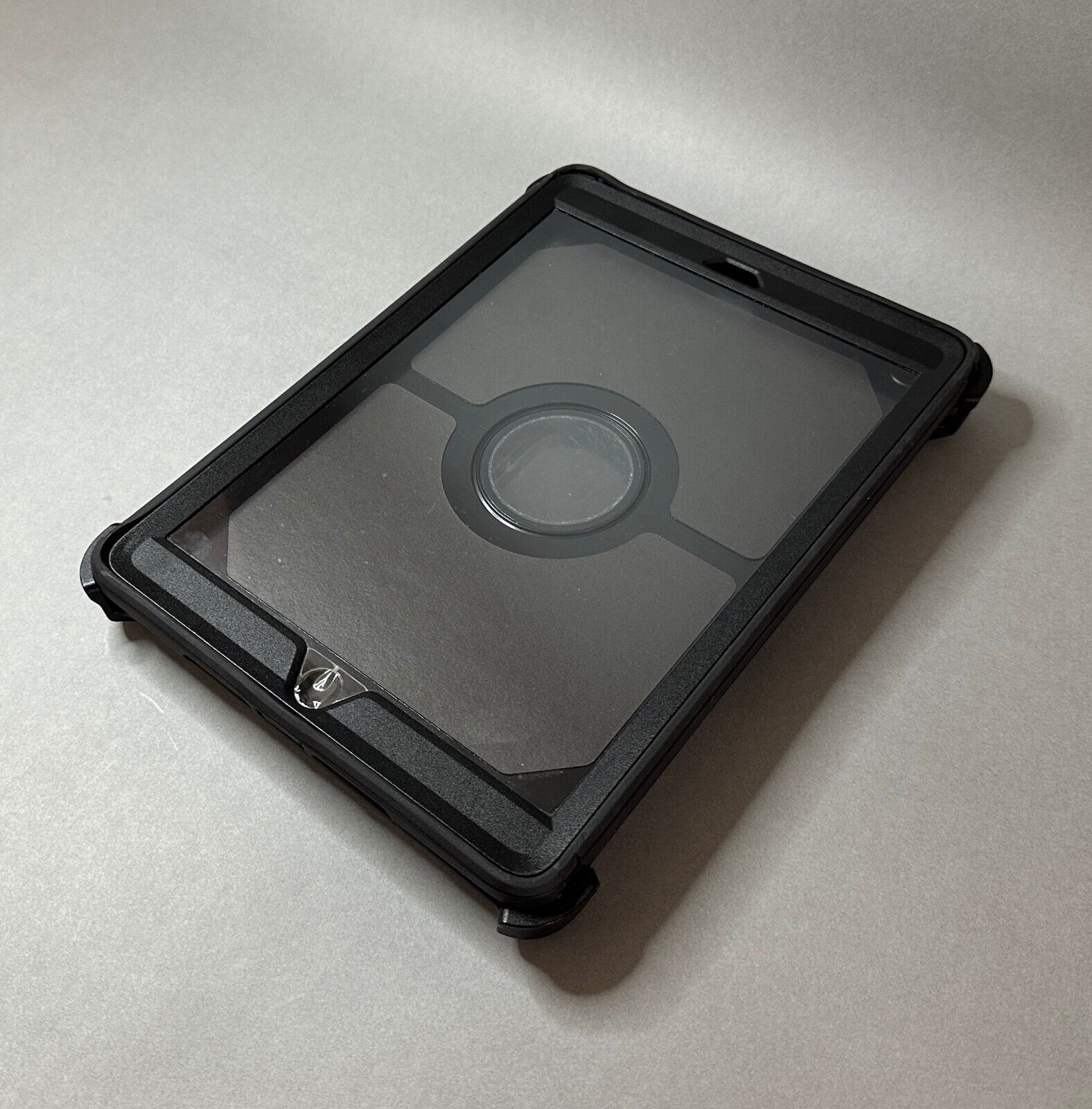 Used OtterBox Defender Series Case Screen Protector and Stand iPad 5th/6th Gen.