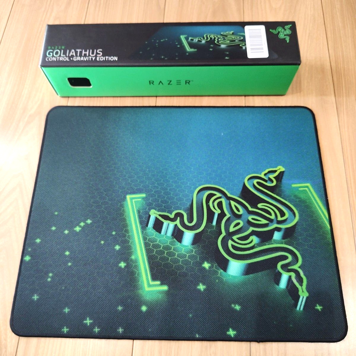 Razer GOLIATHUS CONTROL-GRAVITY Edition Mouse Pad Used With Box 17.5 x 14.1 inch