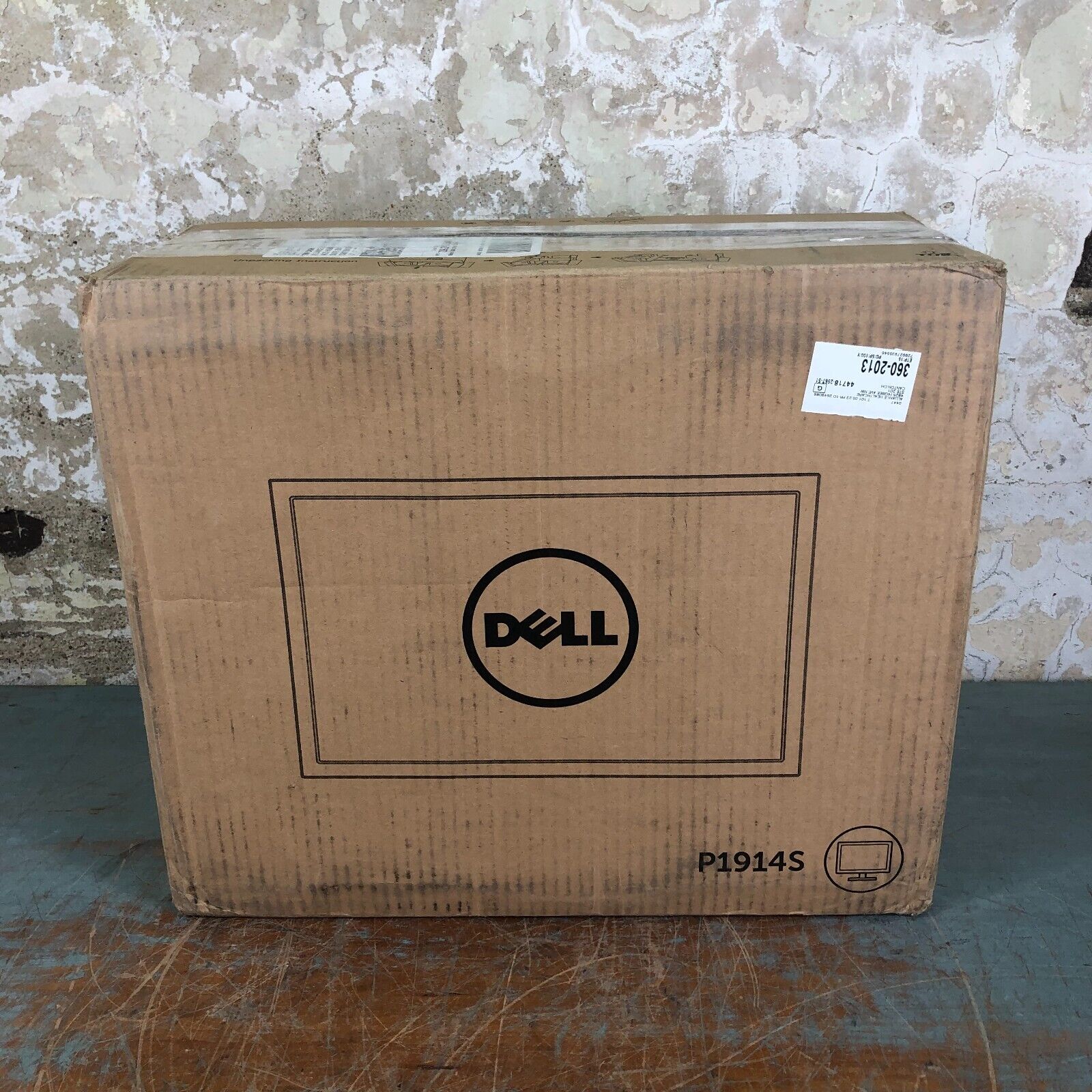 Dell Professional 19” 1280 x 1024 IPS LED Monitor DVI DP VGA P1914s  NEW IN BOX