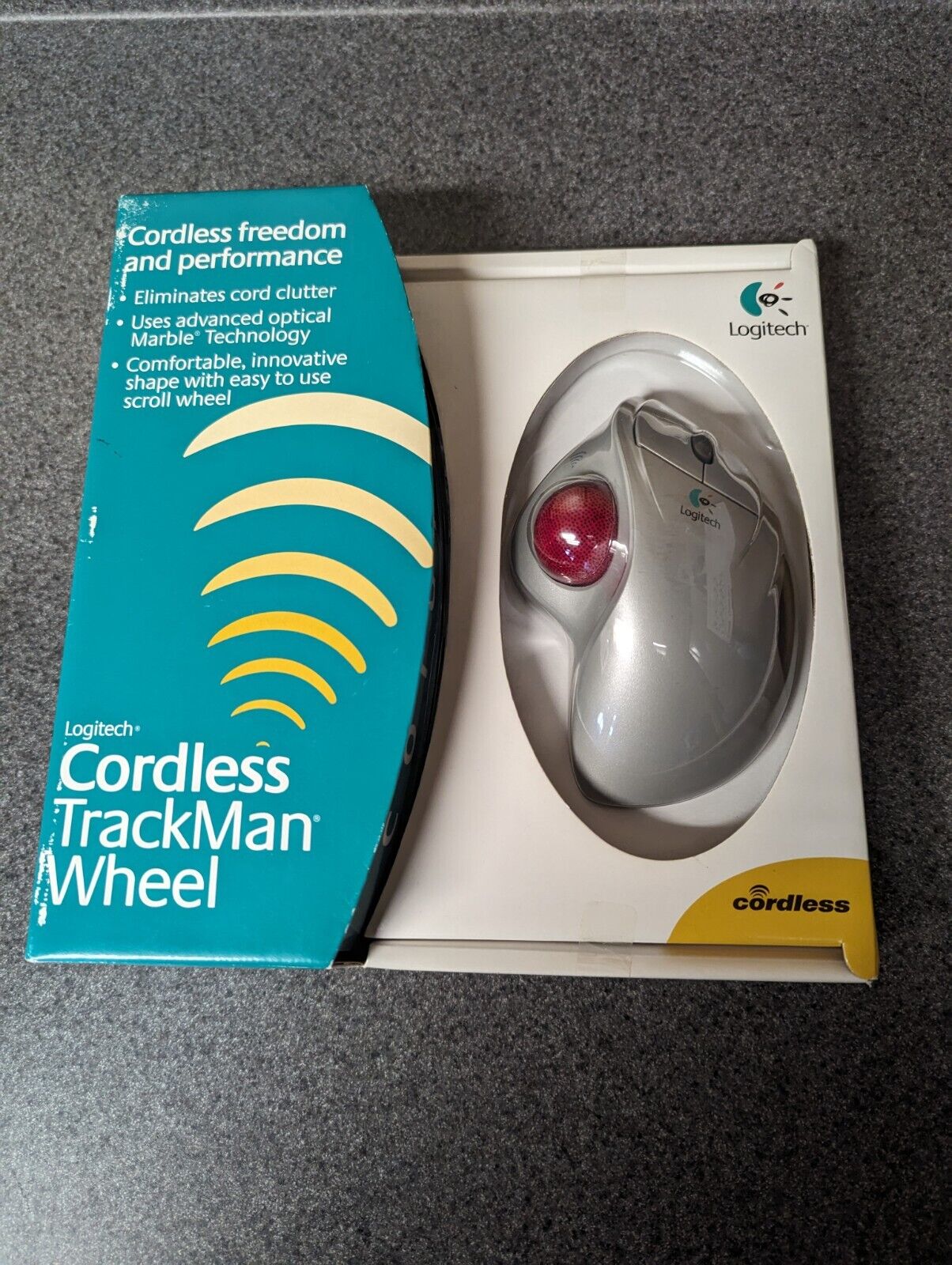 Vintage Logitech Mouse Cordless TrackMan Wheel Windows XP 904346-0403 NEW NIB