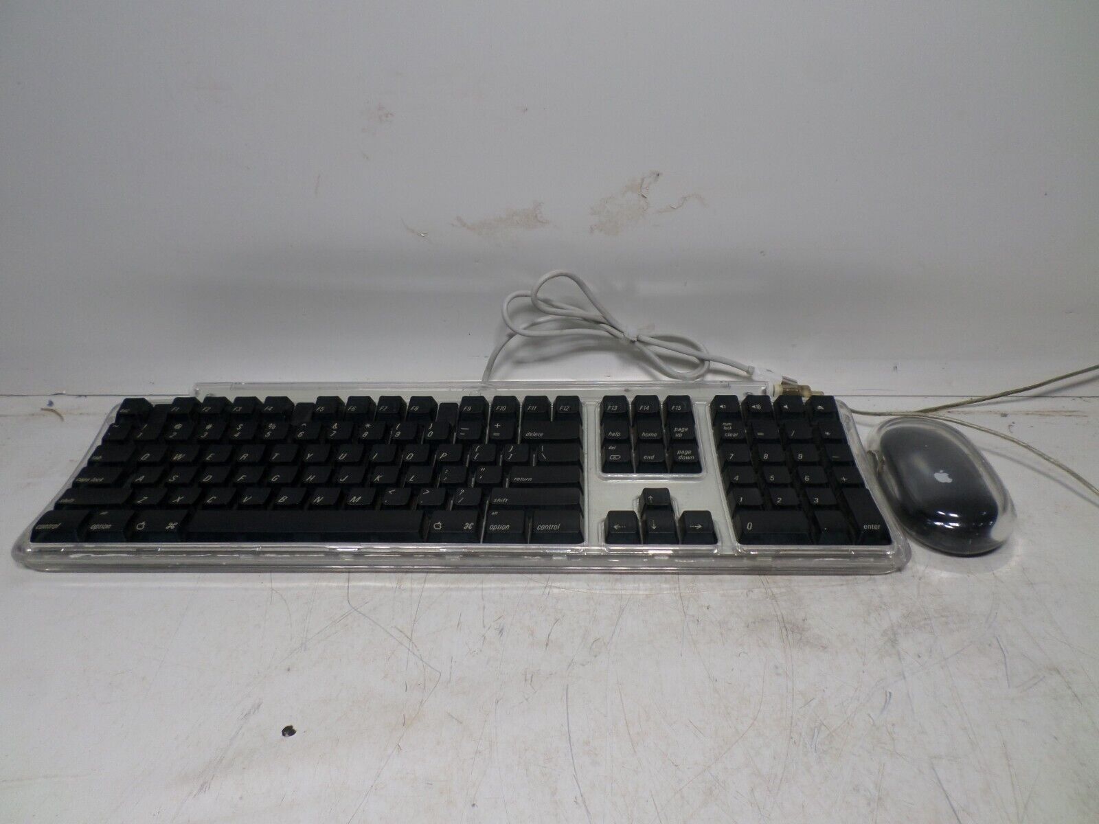 VINTAGE Apple Pro Keyboard Model M7803 Black Keys Clear Cover & Puck Mouse M4848