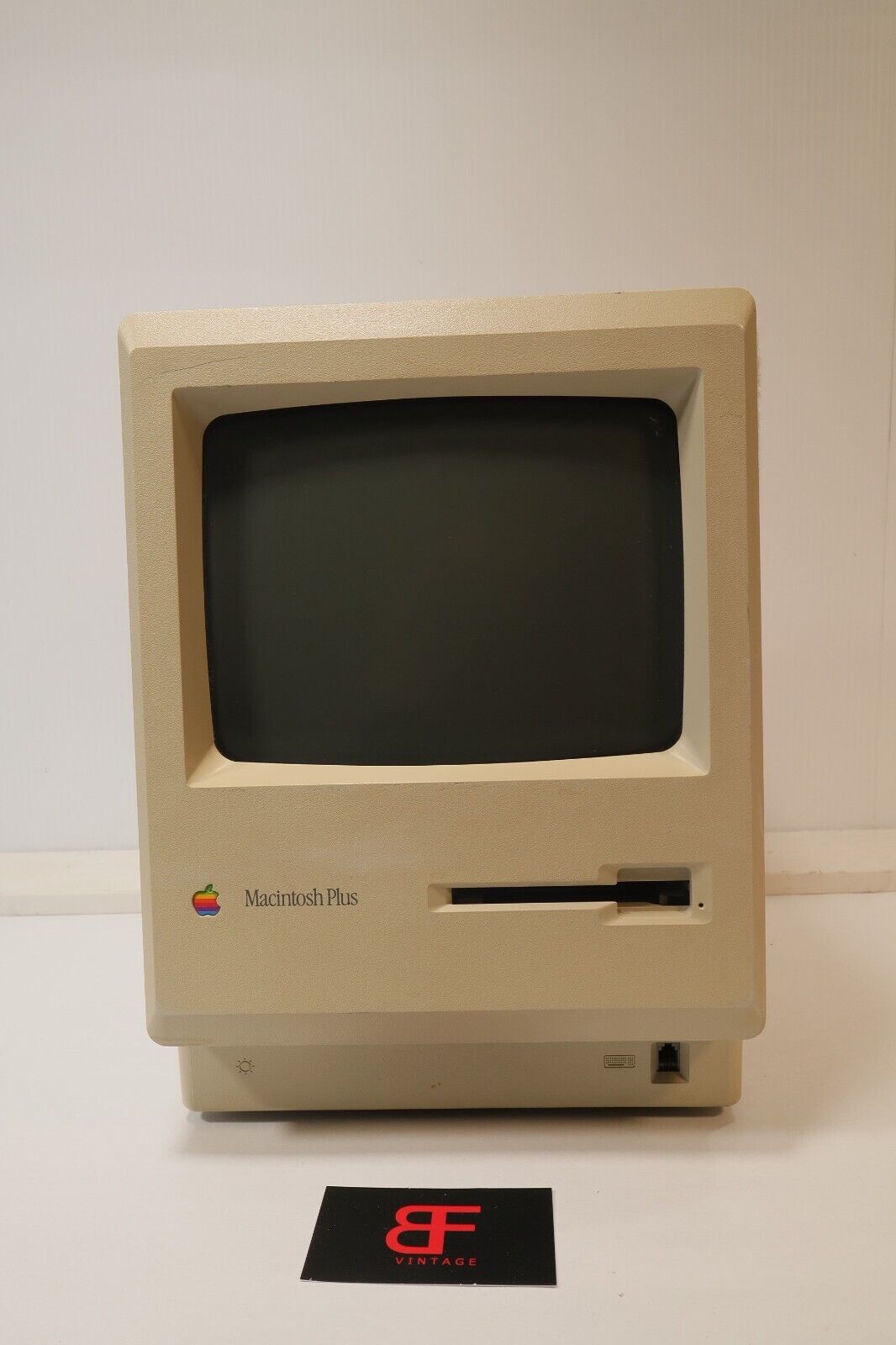 Vintage Apple Macintosh Plus 1MB Desktop Computer - M0001A No HDD EL4284