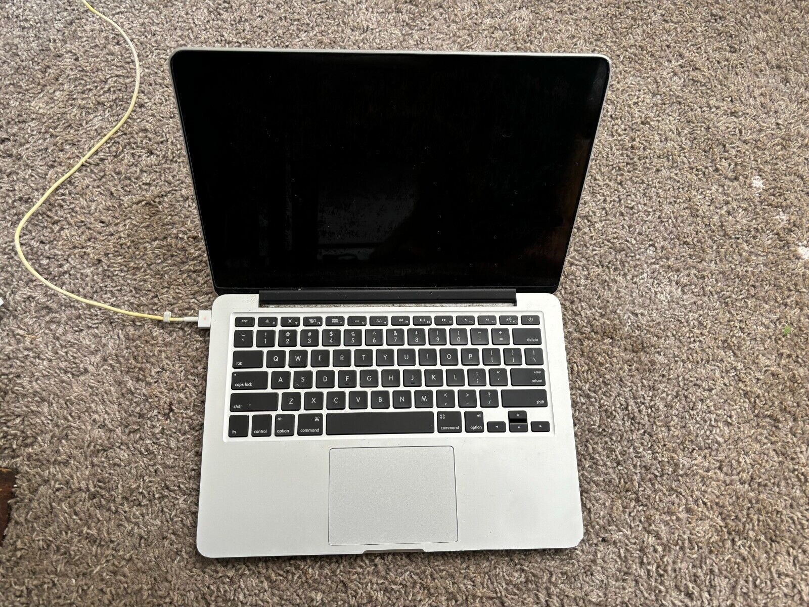 2015 Apple Macbook Pro 13\