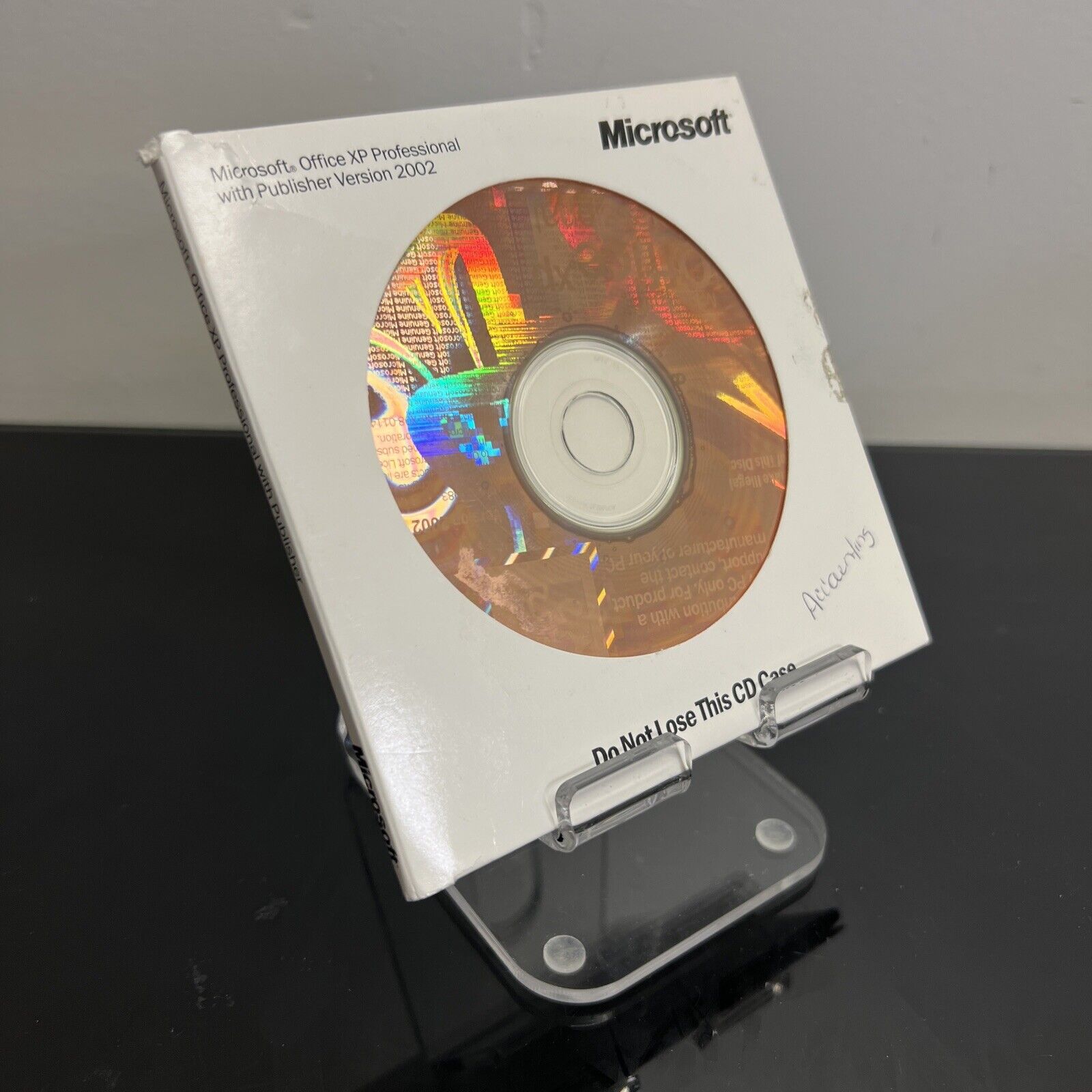 Microsoft-Office XP Professional 2002-W/Publisher 2002 3 Discs w/Product Key