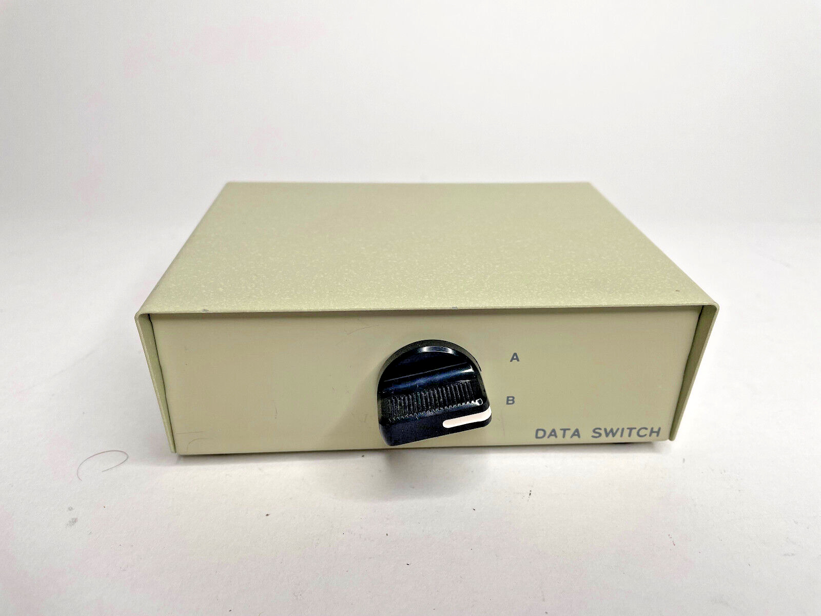 Vintage A/B 2-Way USB Port Data Transfer Switch Computer Box