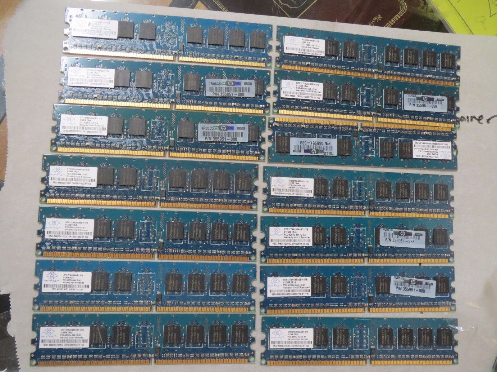 LOT OF NANYA 14 PC2-4200U-444-12-A1 512 MB 1Rx8 HP P/N 355951-888 MEMORY RAM