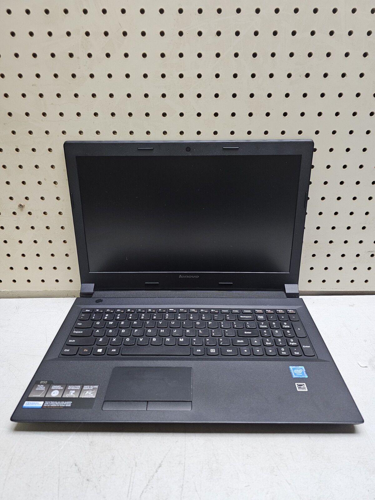 Lenovo B50 Laptop - Celeron 3215U - 4GB RAM - 500GB HDD - BAD BATTERY - WIN 10