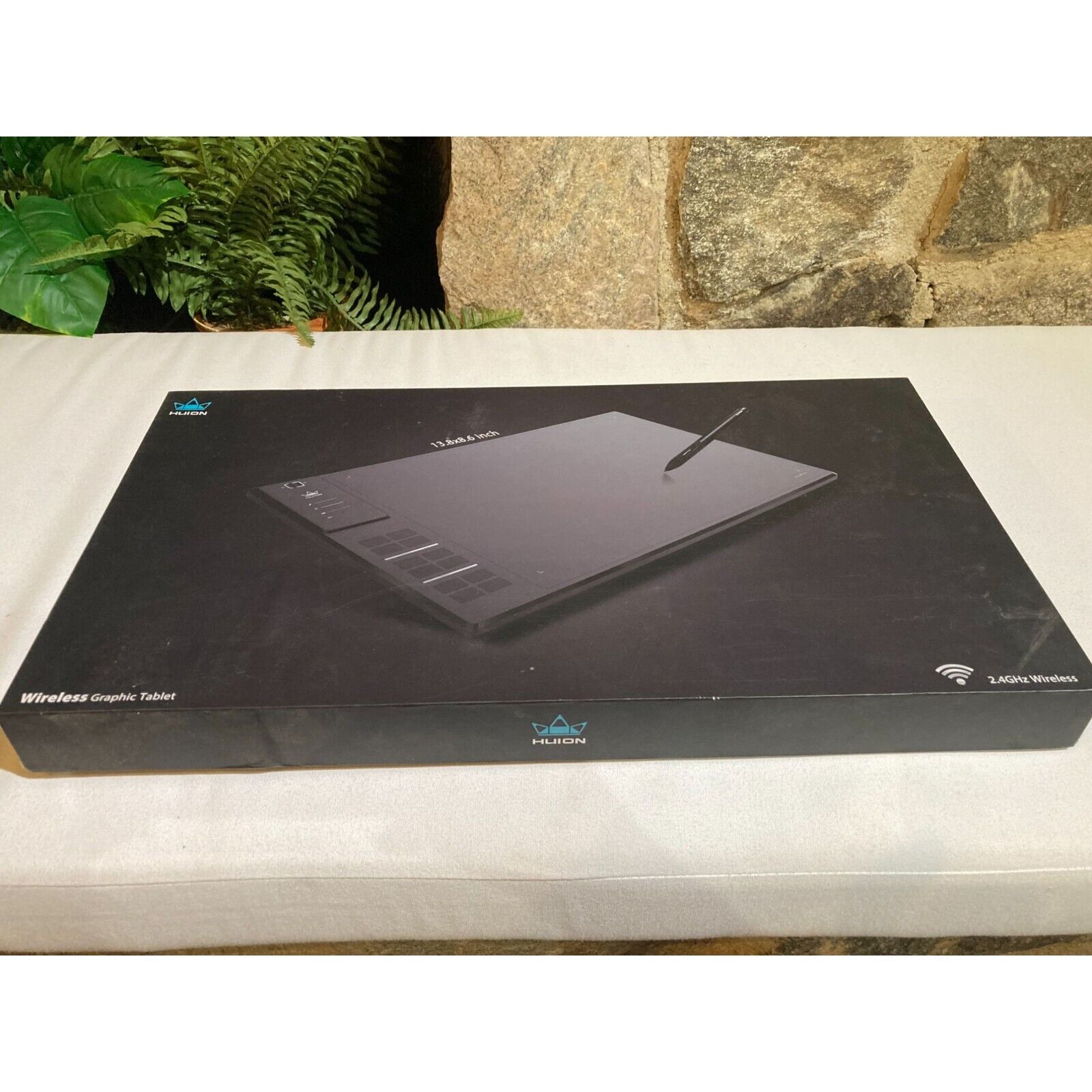 Huion WH1409 Professional Graphics Tablet - Pre-Owned - Missing Stylus