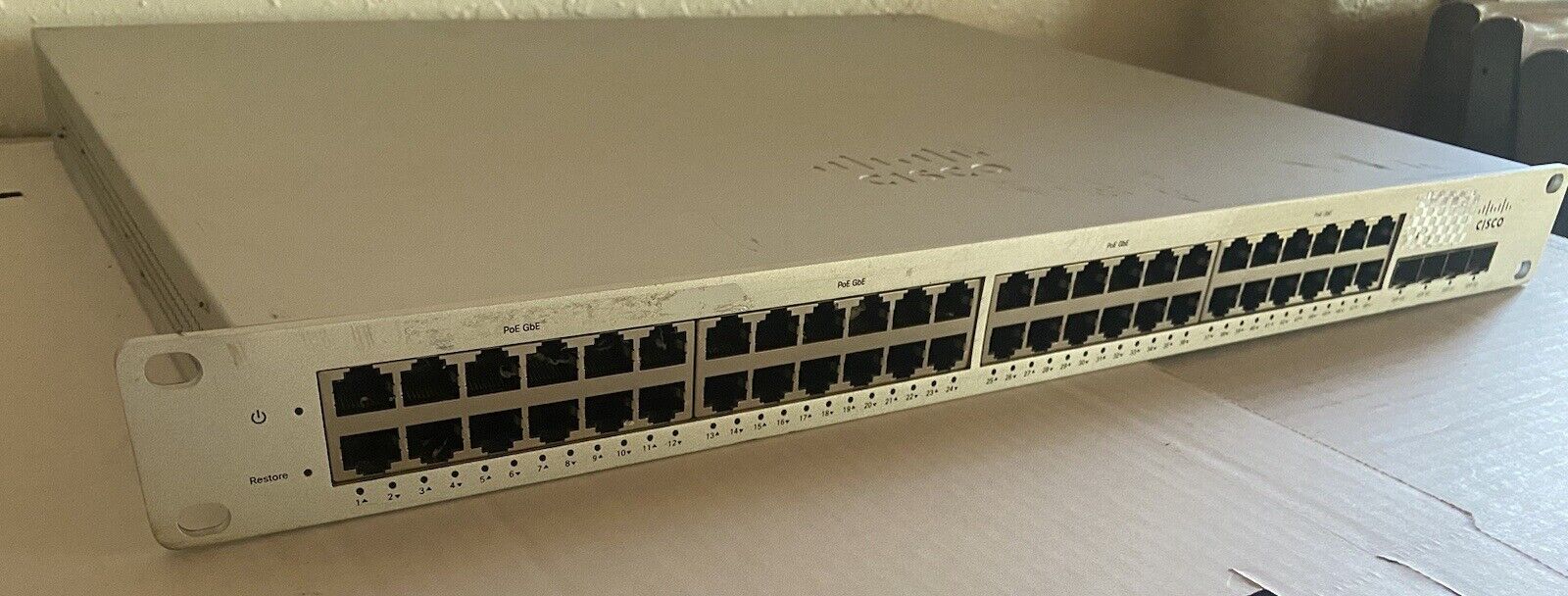 Cisco Meraki MS220-48LP 48-Port PoE+ Gigabit Cloud Managed Switch - UNCLAIMED