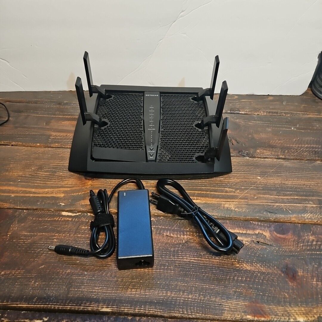 NETGEAR Nighthawk X6S AC3600 Tri-Band Smart WiFi Router Model# R7960P **READ**