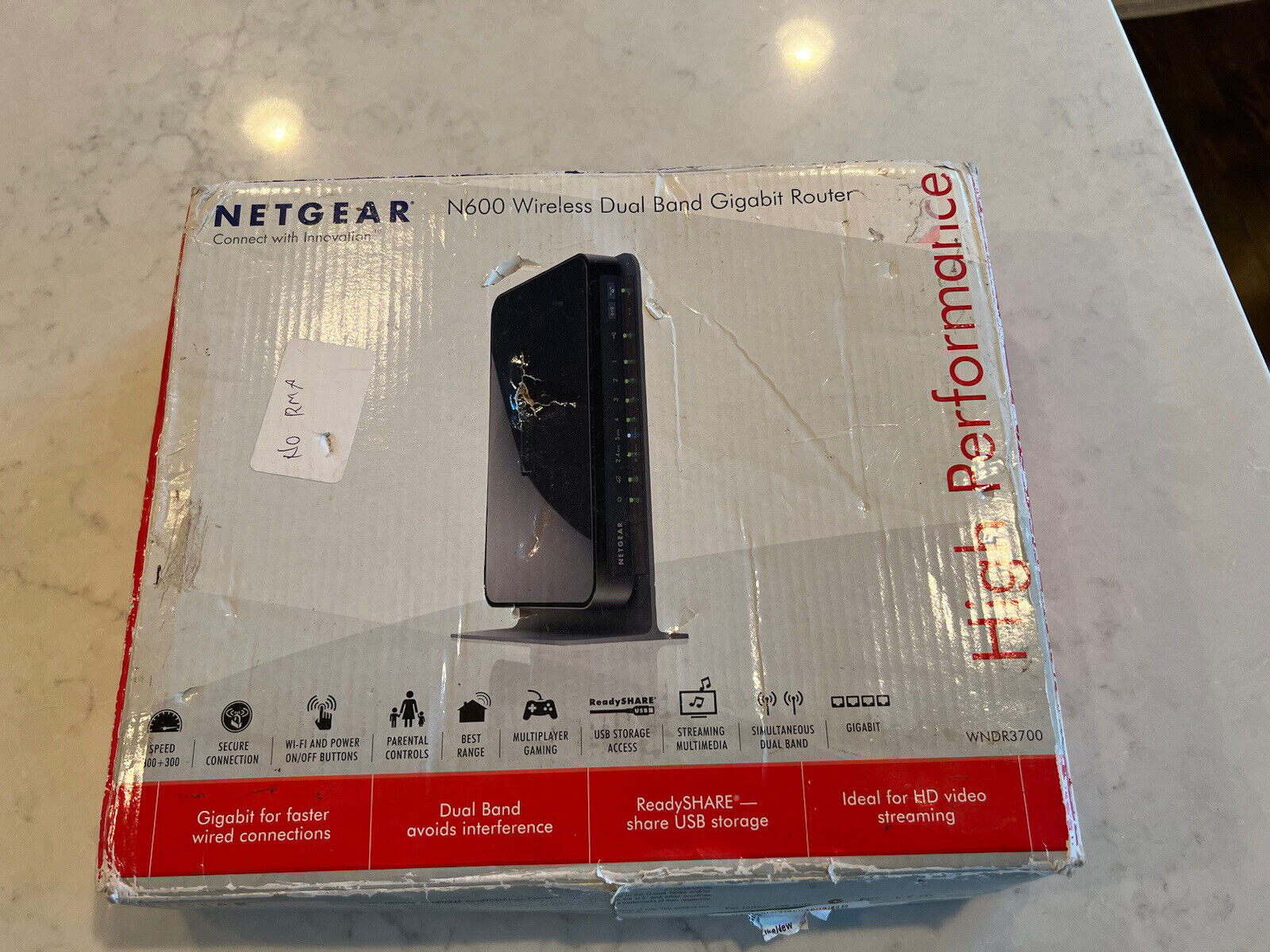 Netgear N600 300 Mbps 4-Port Gigabit Wireless N Router (WNDR3700)v3