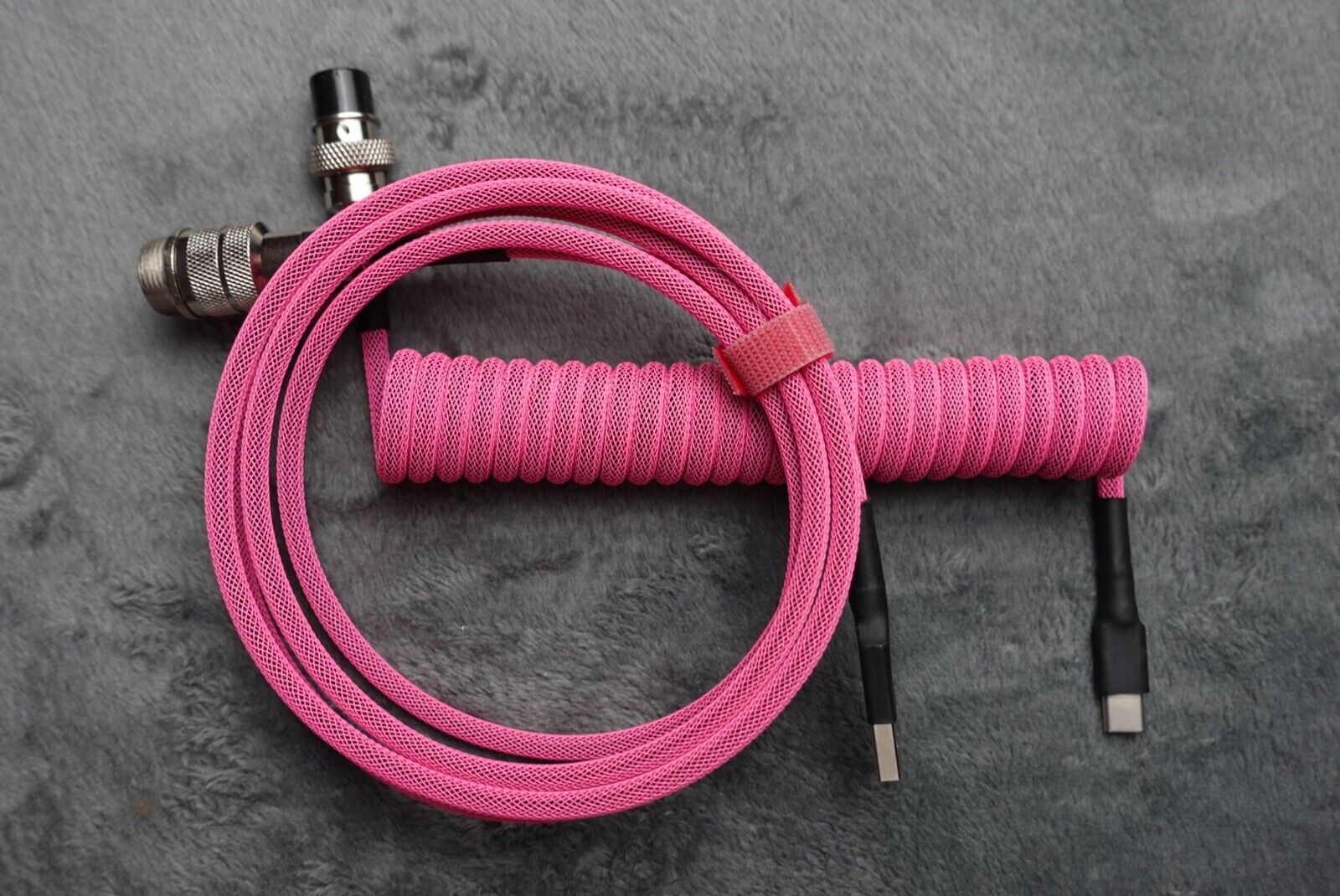 Custom Handmade Coiled Keyboard Cable with Aviator Gk12 Connector - USB c