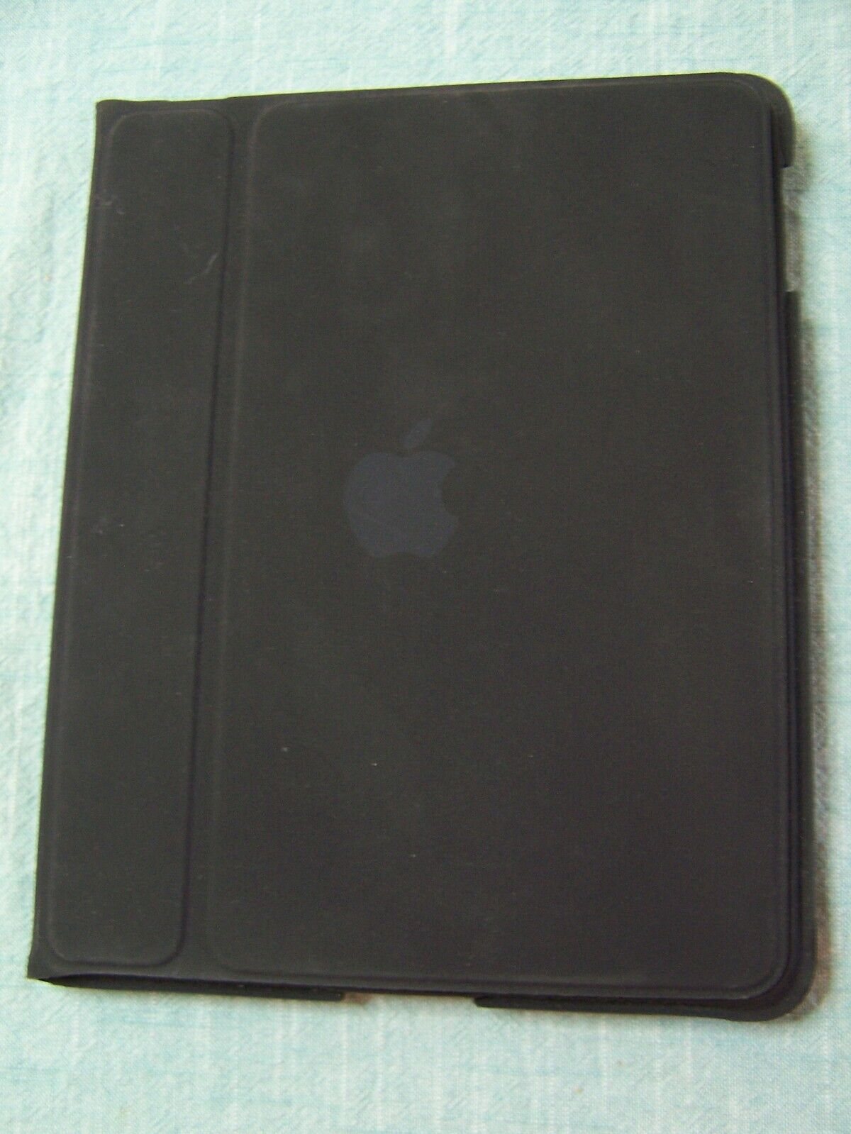  Vintage iPad with case Black 1st First Generation and 13.8 GB-iPad working 