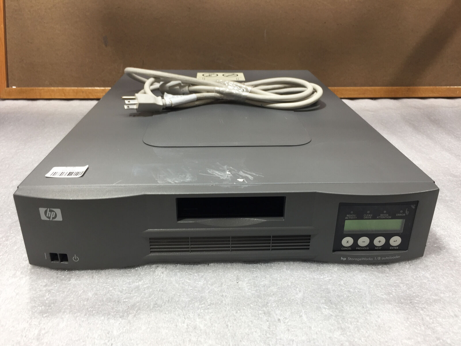 HP StorageWorks 1/8 Tape Autoloader Ultrium LTO 1 BRSLA-0203 -- No Power Cord