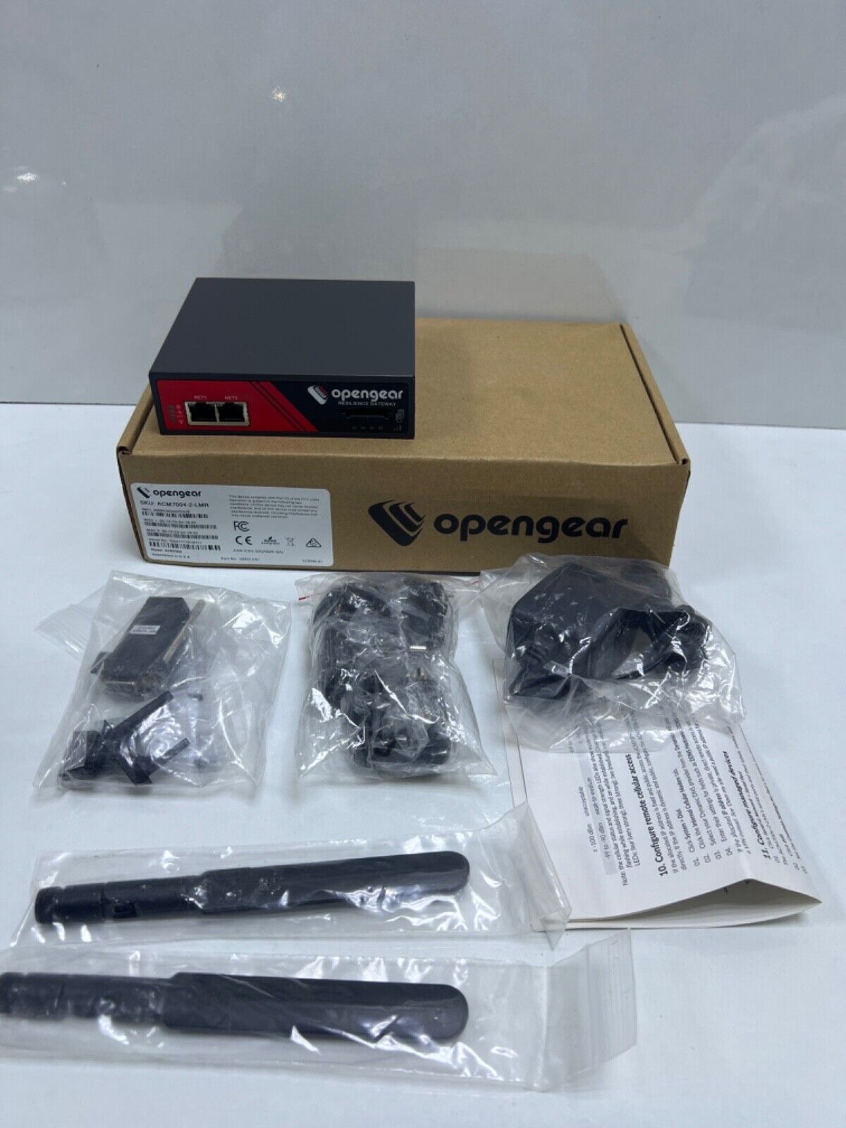 Opengear Resilience Gateway ACM7004-2-LMR Remote Network Controller