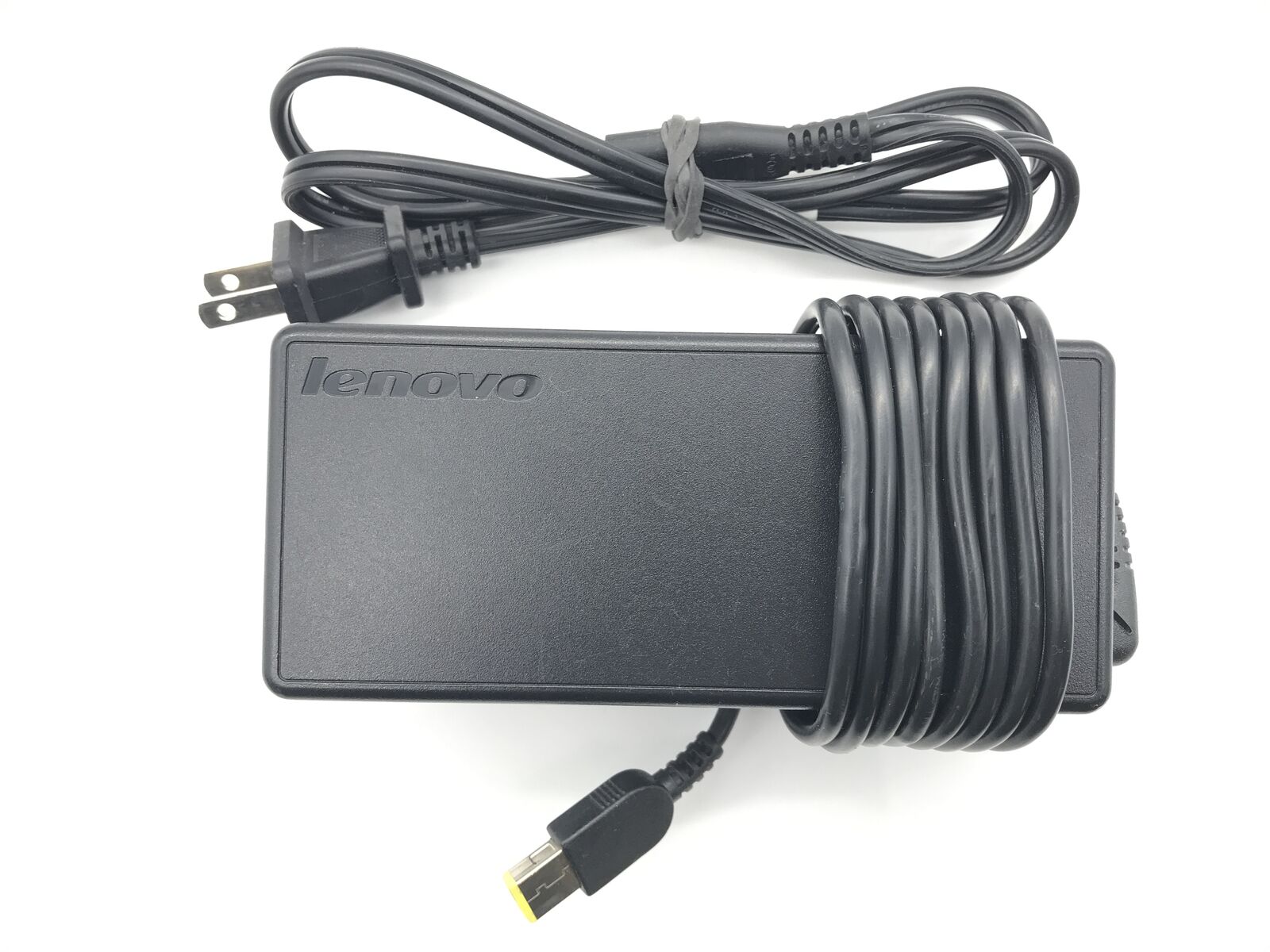 Genuine LENOVO 135W 20V 6.75A ADL135NLC2A 45N0367 45N0556 AC Adapter Charger