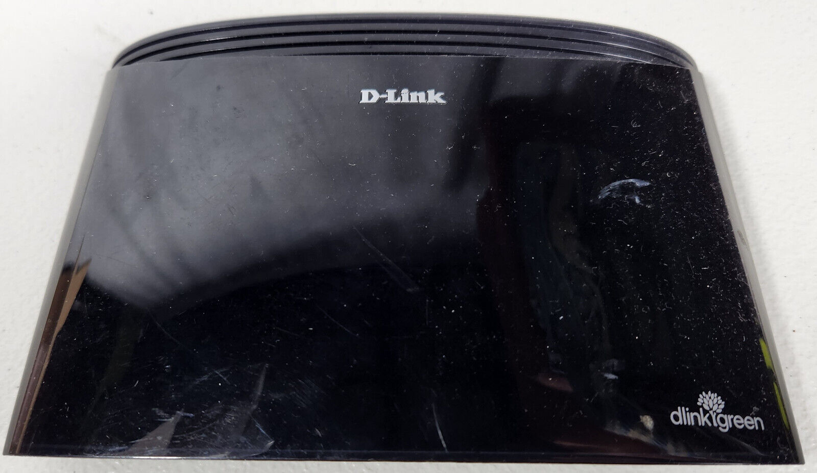 D-Link DGS-1008G 8-Port Unmanaged Desktop Switch Black with Power Adapter