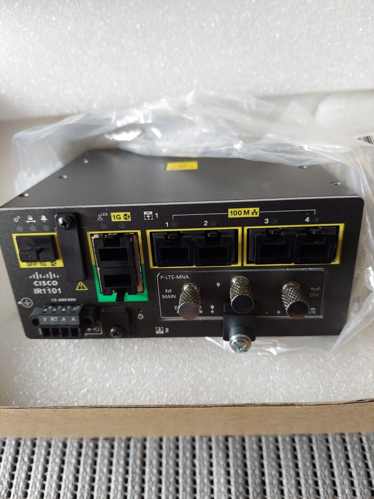 Cisco Catalyst IR1101-K9 Rugged Series Industrial Router New Opened