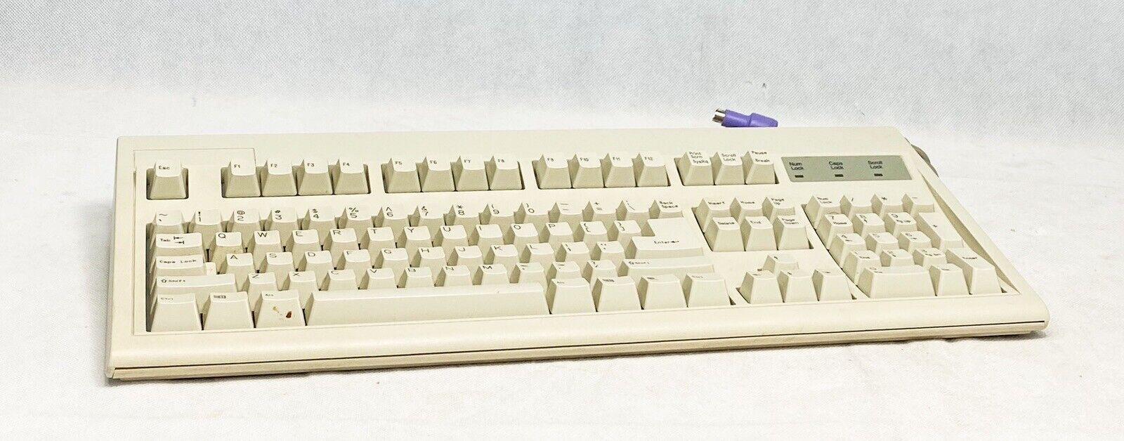 Vintage Key Tronic E03601QUSASI-C White Wired QWERTY PS2 Keyboard KeyTronic
