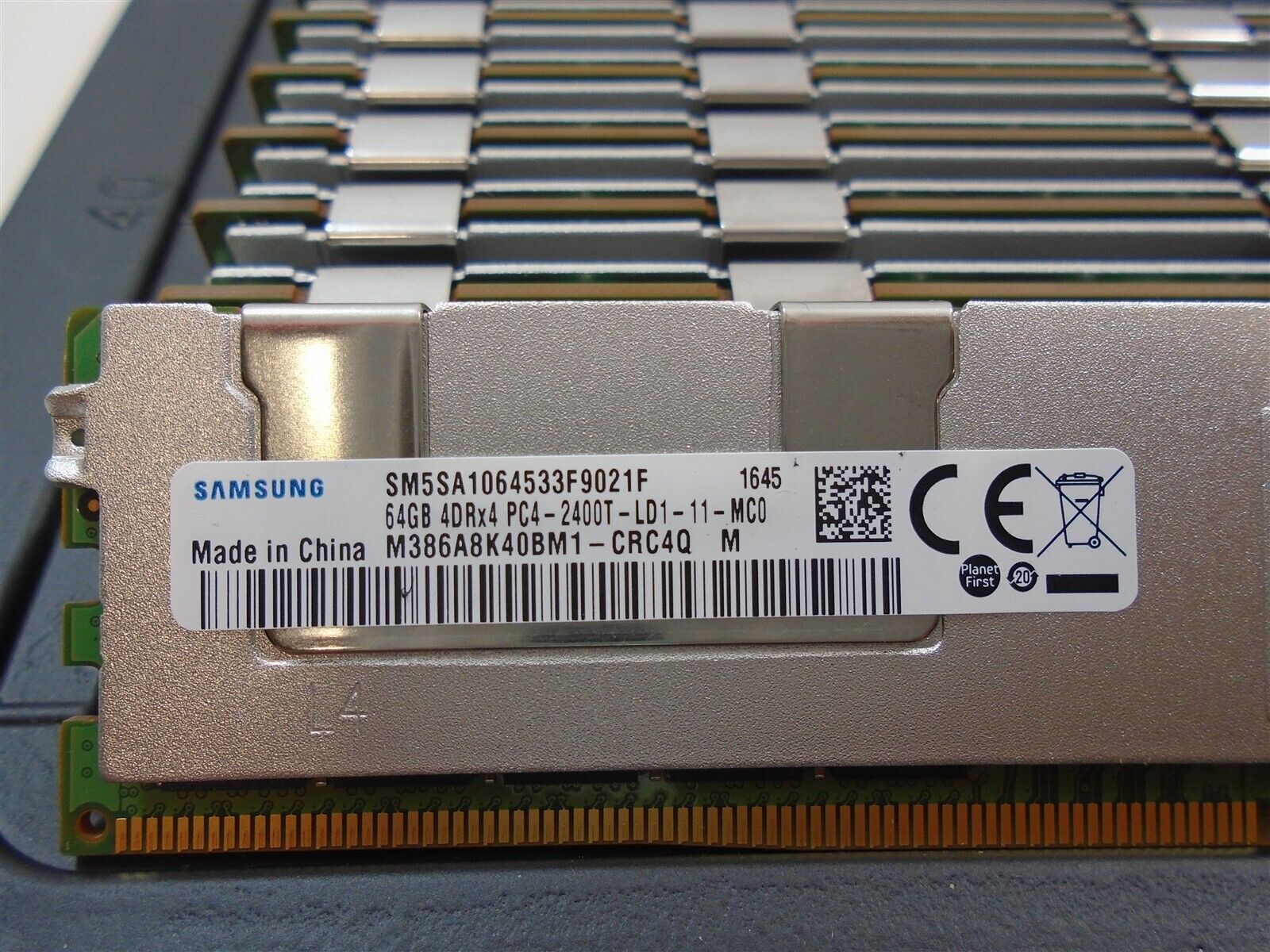 Samsung M386A8K40BM1-CRC 64GB 4DRx4 PC4-19200 DDR4-2400T ECC *With 