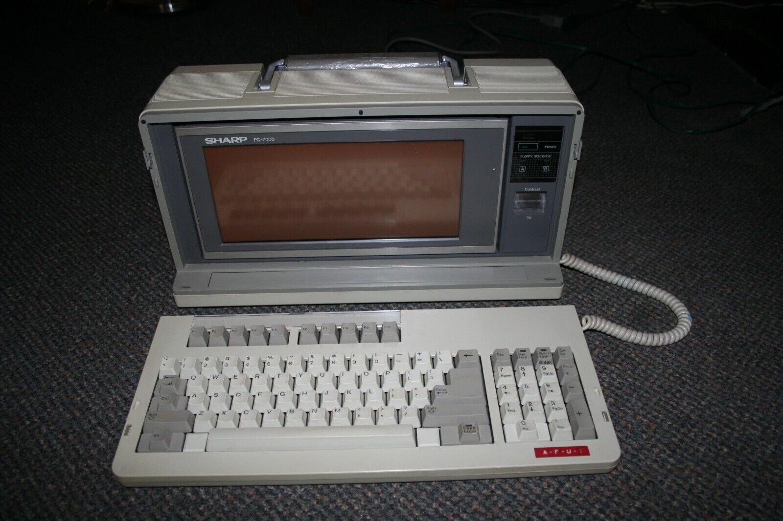 SHARP PC-7000