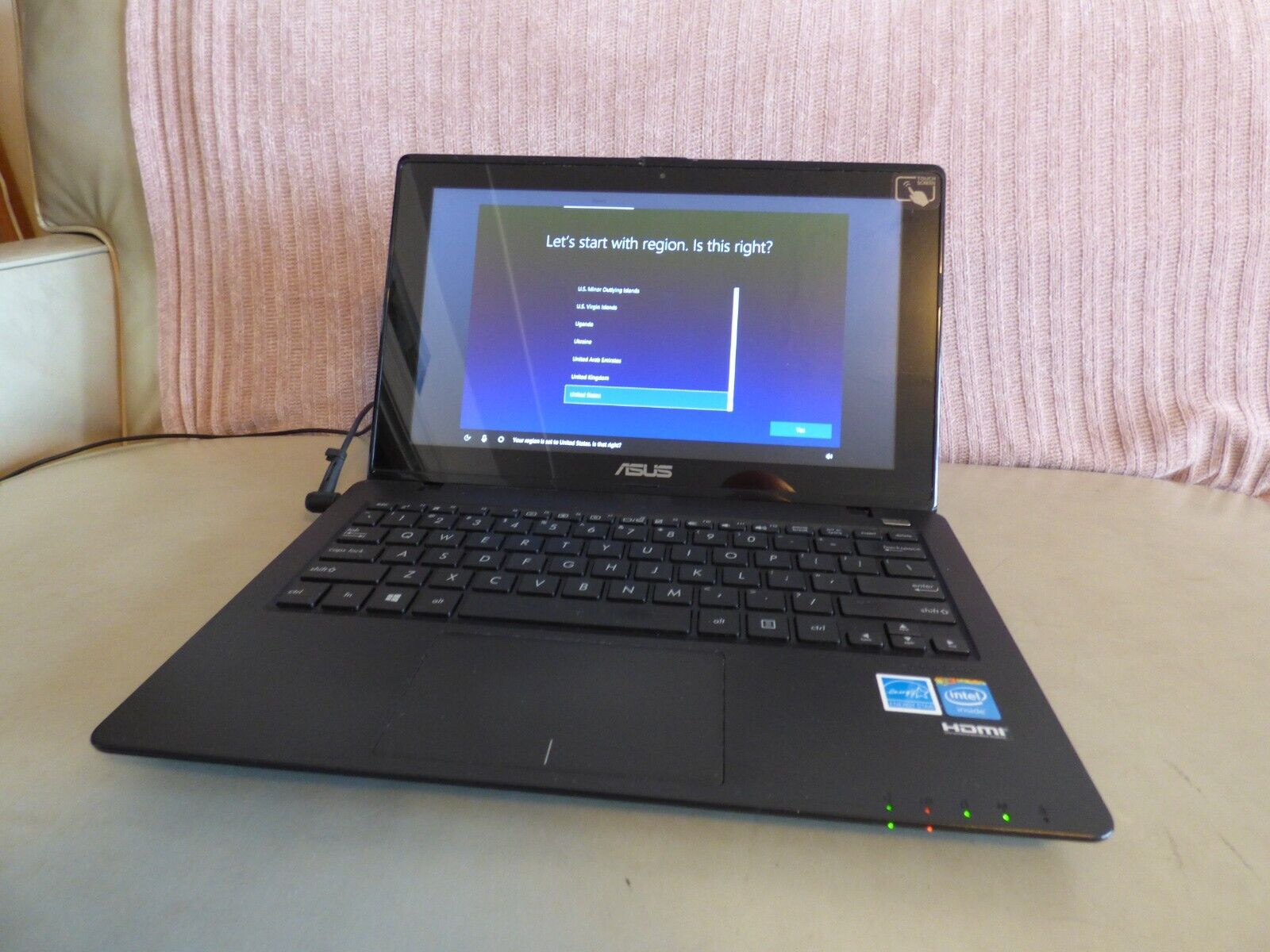 Asus X200M Notebook PC from E-Waste Nice No Charger Bad Battery