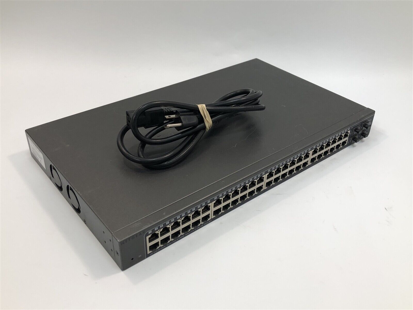 NETGEAR ProSafe GS748T V4H1 48-Port Gigabit Ethernet Web Managed Smart Switch