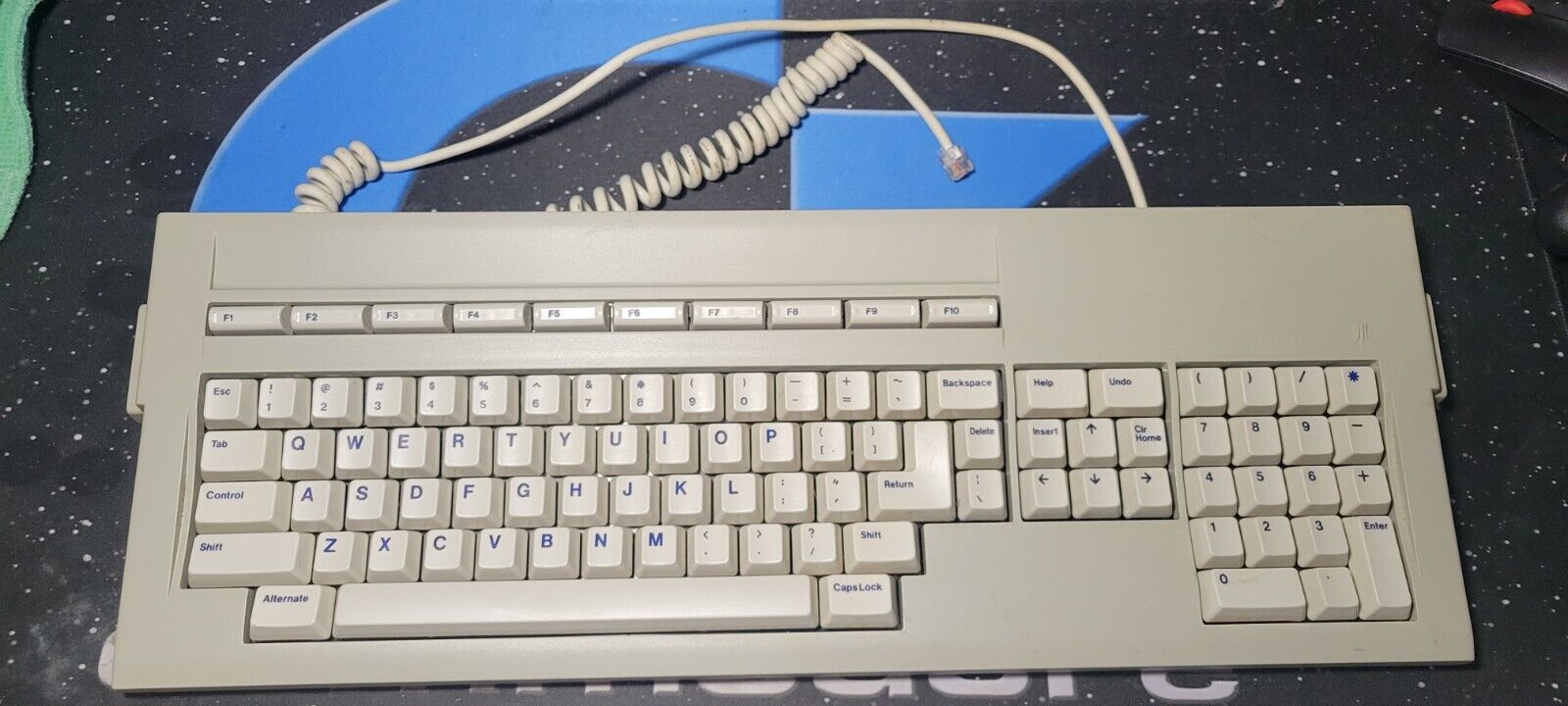 Atari Mega STE or TT Keyboard. Used.  Untested.