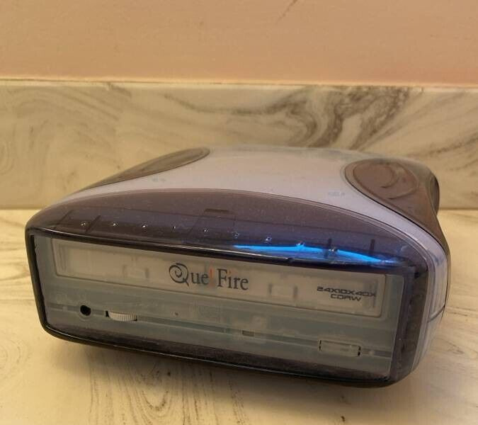 Que Fire QPS-525 CDRW External Firewire Drive 24x10x40 Tested Vintage No Cables